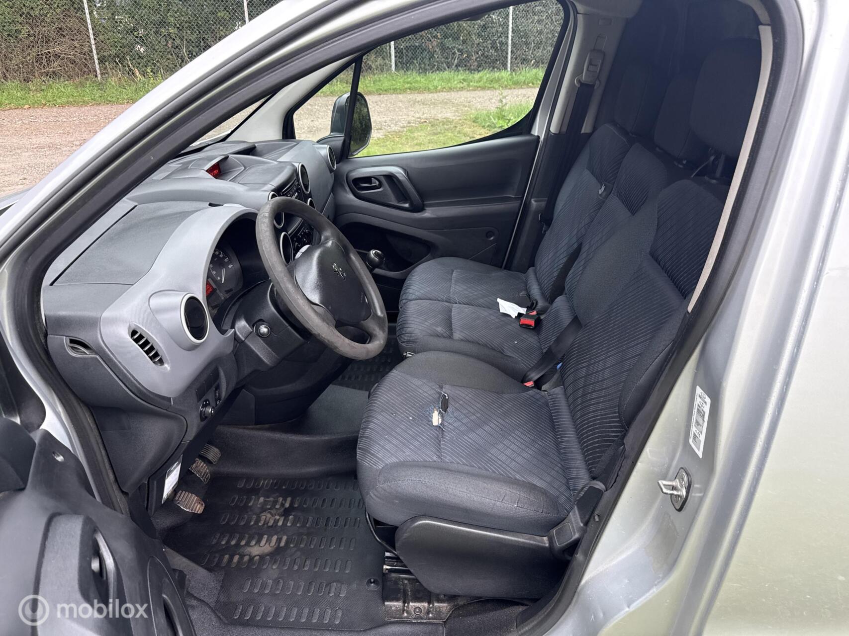 Foto van Peugeot Partner