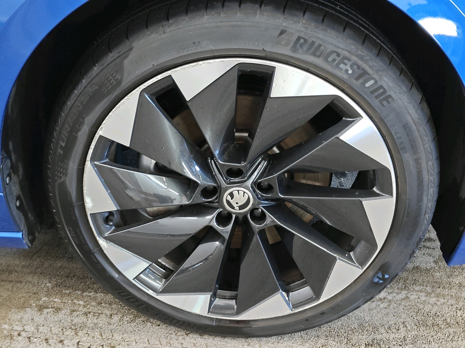 Foto van Skoda Enyaq 80