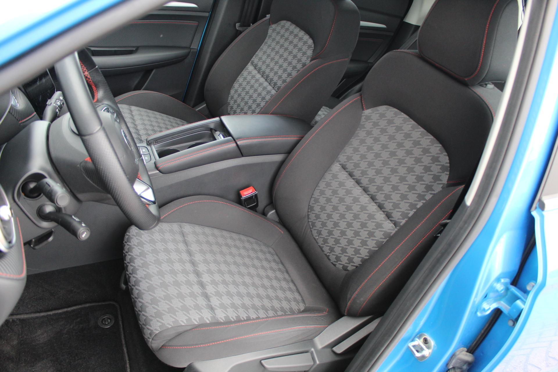 Foto van MG MG ZS Ev