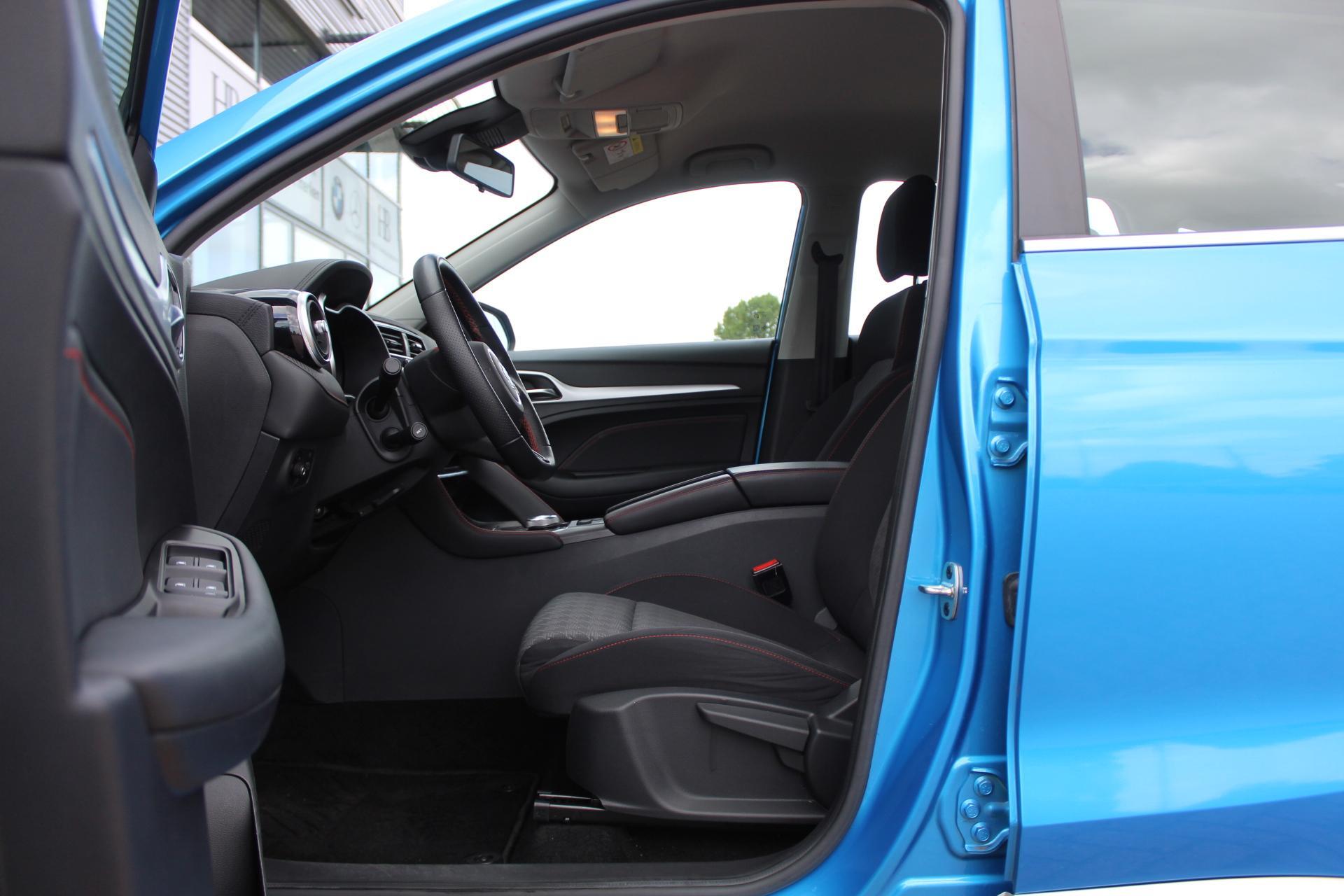 Foto van MG MG ZS Ev