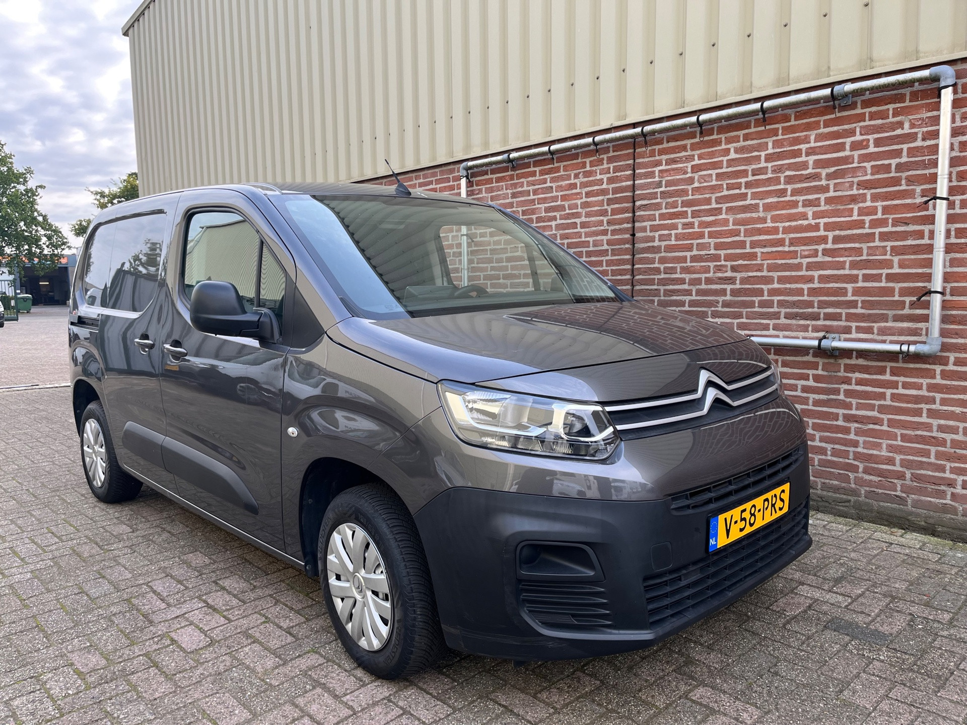 Citroen Berlingo 1.2 PureTech Club AIRCO BPM VRIJ MARGE 2021 - voorkant