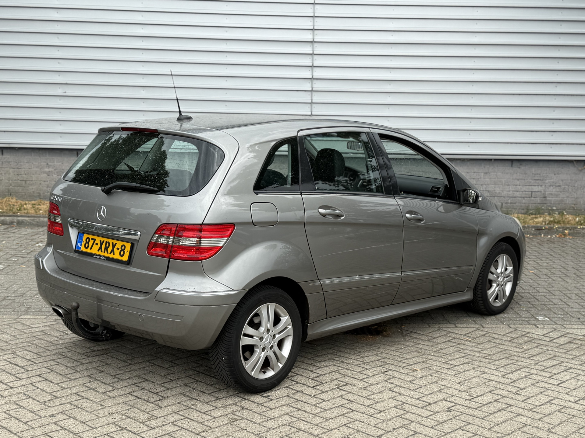 Foto van Mercedes-Benz B 200