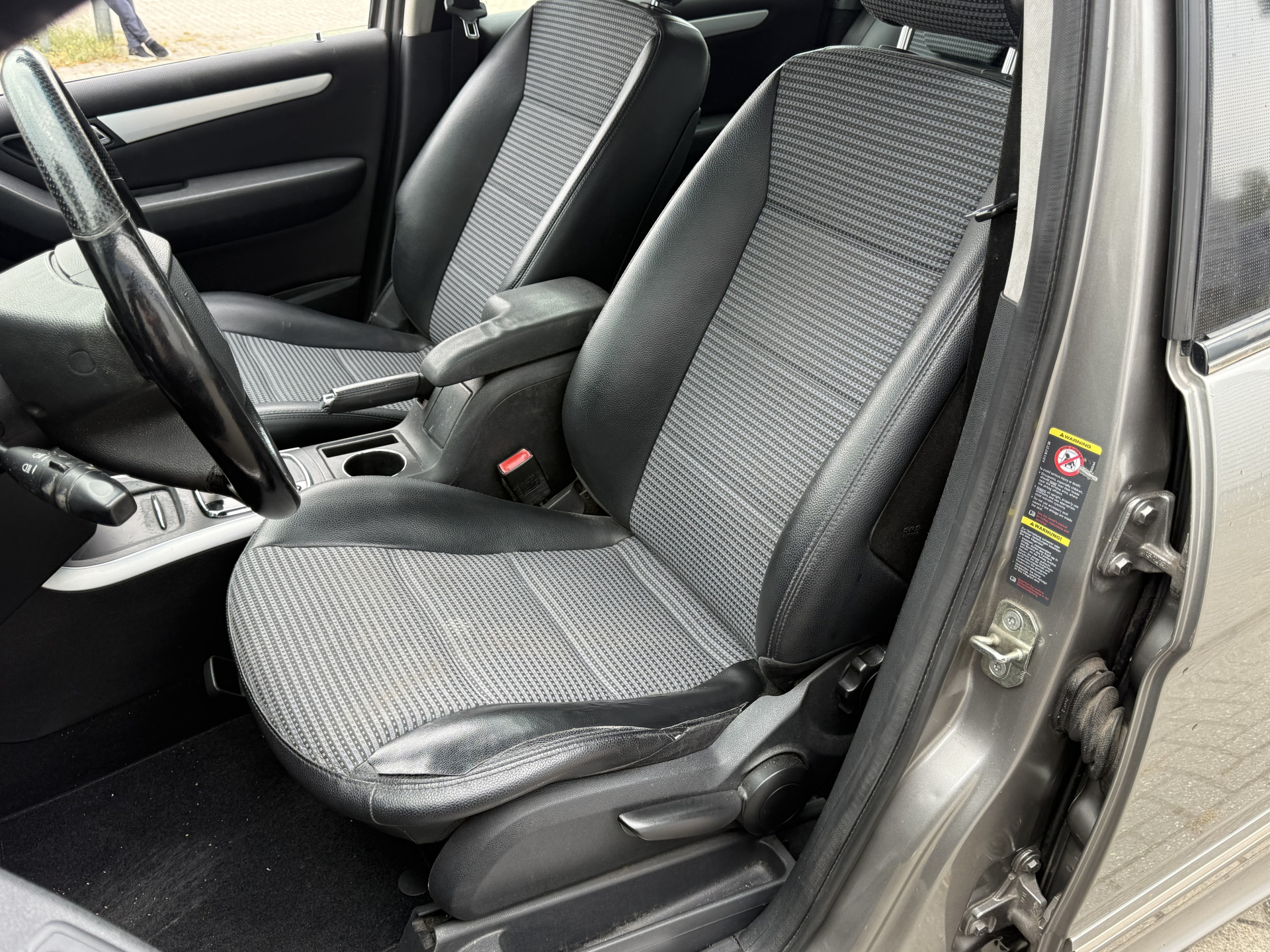 Foto van Mercedes-Benz B 200