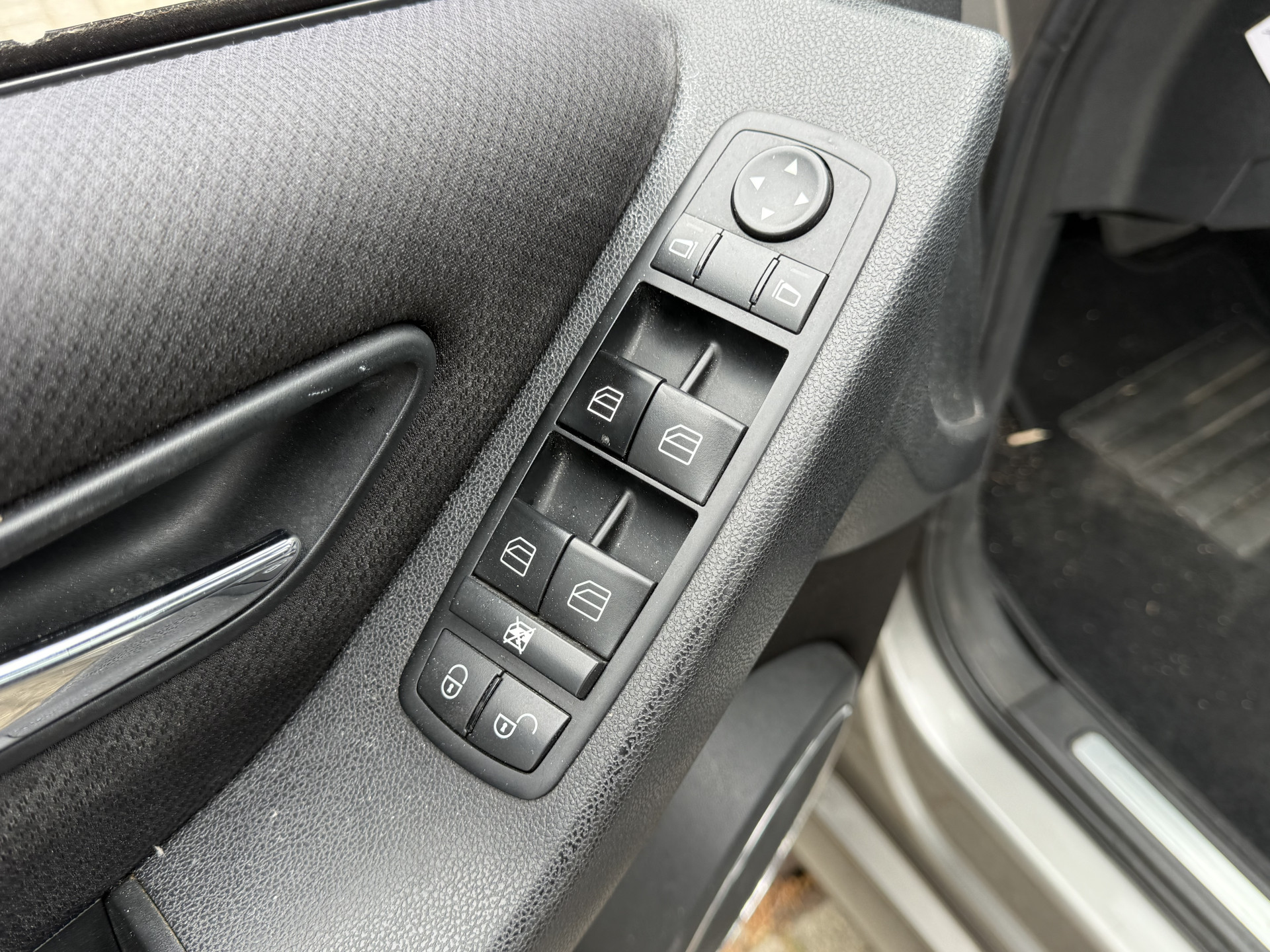 Foto van Mercedes-Benz B 200
