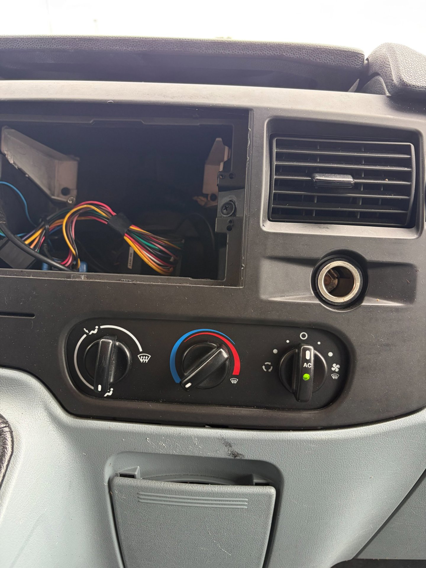 Foto van Ford Transit 280m FD Van 85 LR 4.23
