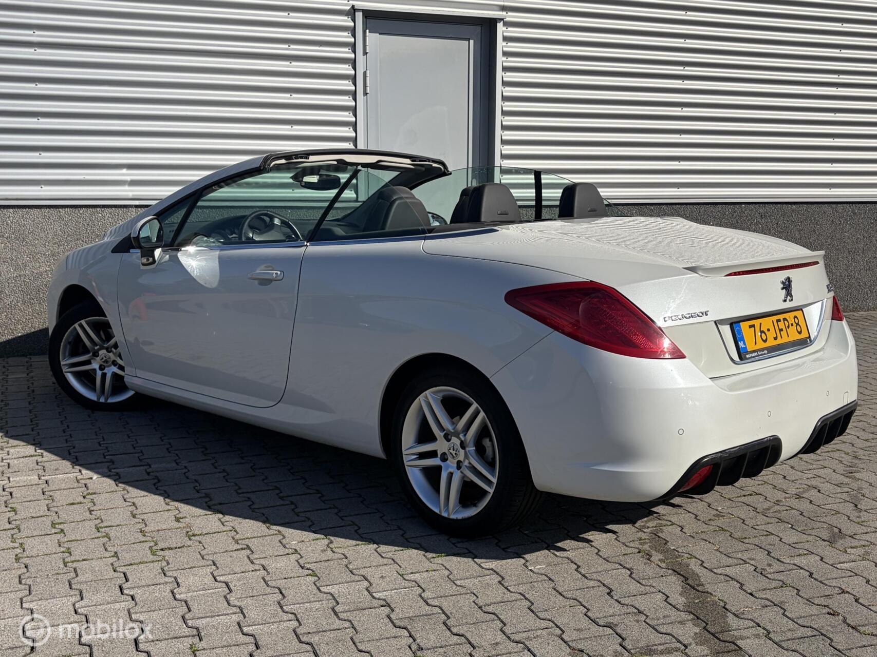 Foto van Peugeot 308 CC