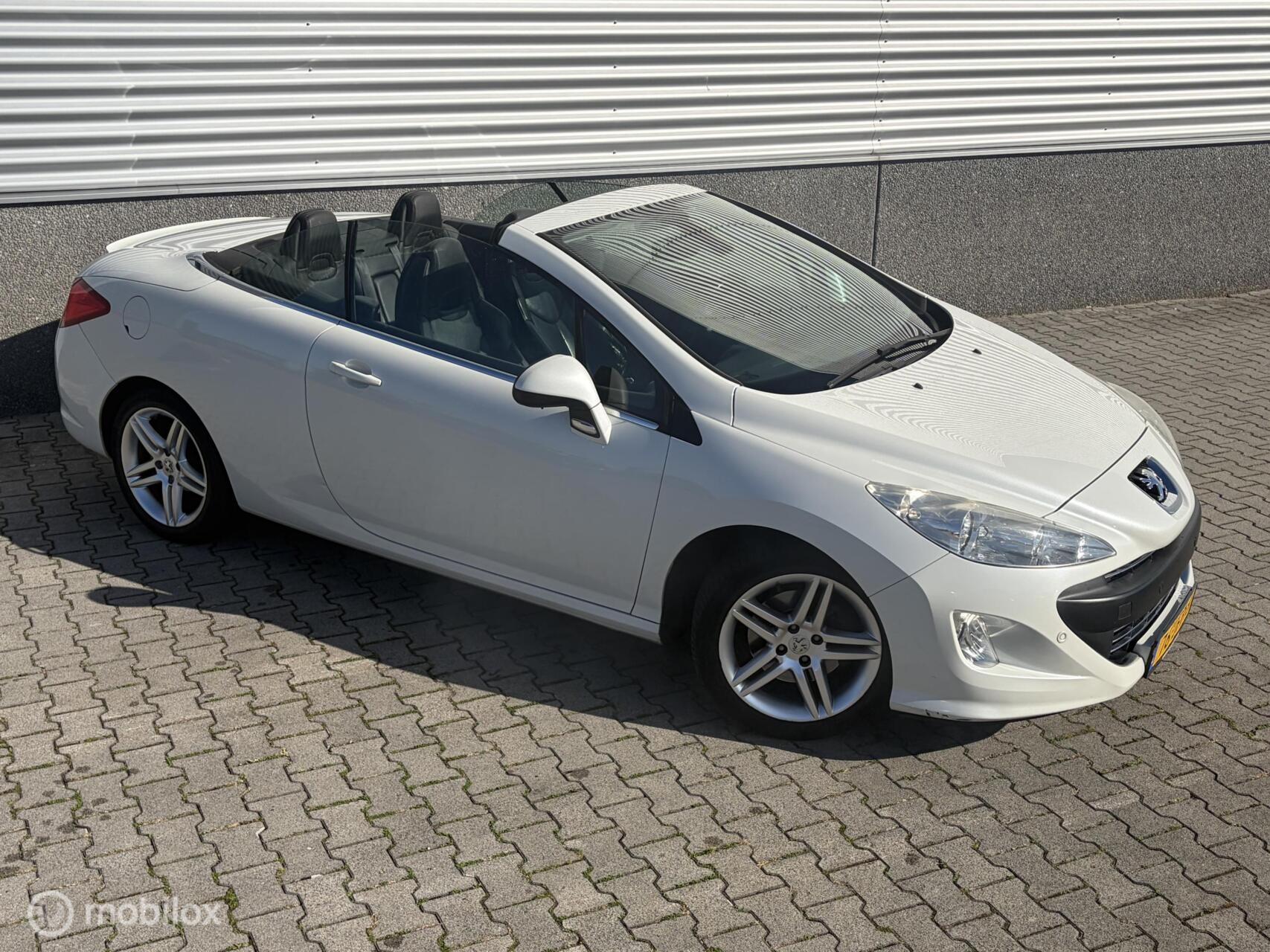 Foto van Peugeot 308 CC