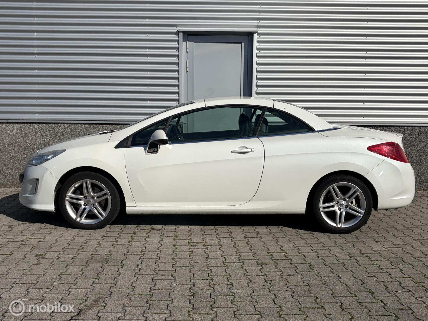 Foto van Peugeot 308 CC
