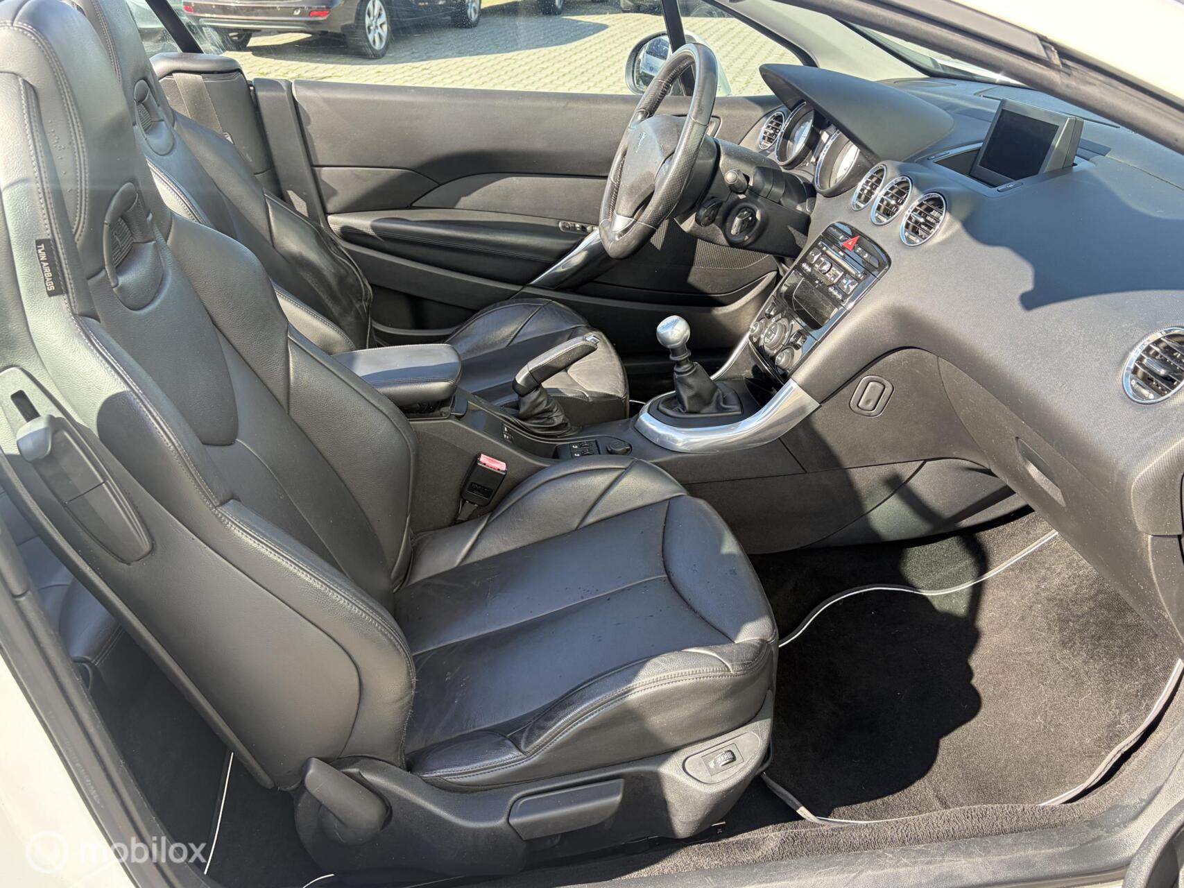 Foto van Peugeot 308 CC