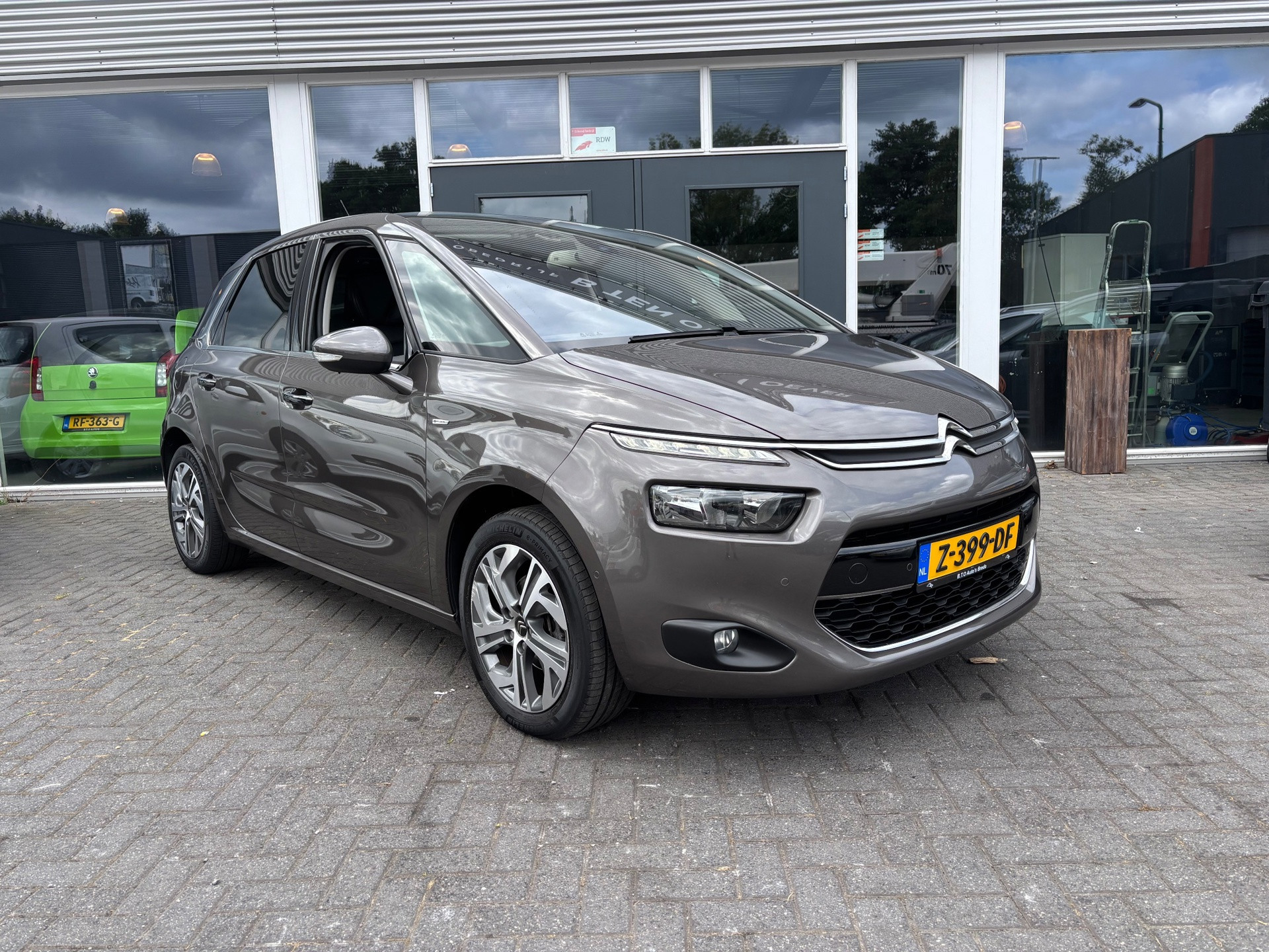 Citroen C4 Picasso 1.2 PureTech Exclusive 2015 - voorkant