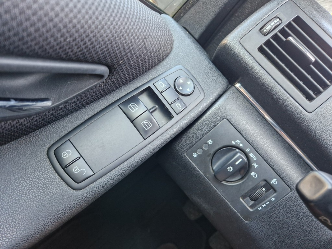 Foto van Mercedes-Benz B 160