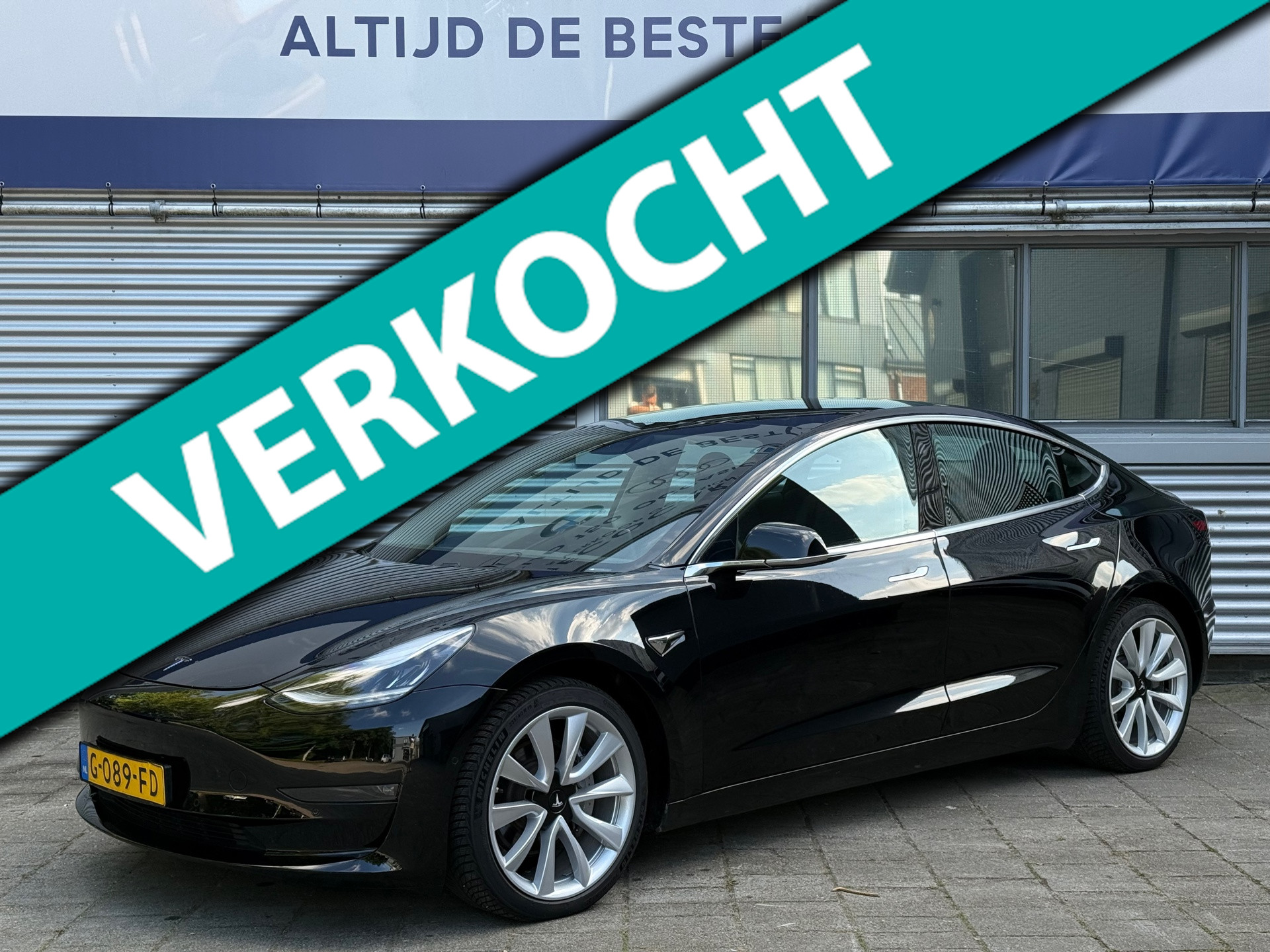 Tesla Model 3 Dual Long Range AWD 75 kWh l Pano l Leder l Camera l 2019 - voorkant