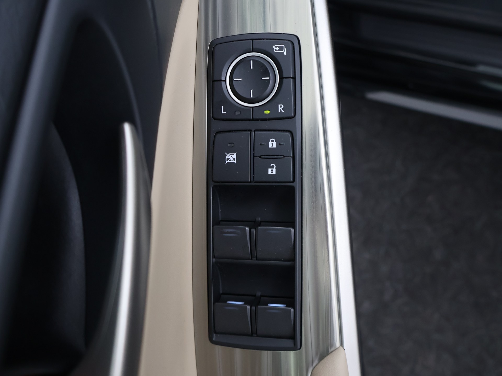 Foto van Lexus Lexus Is300h