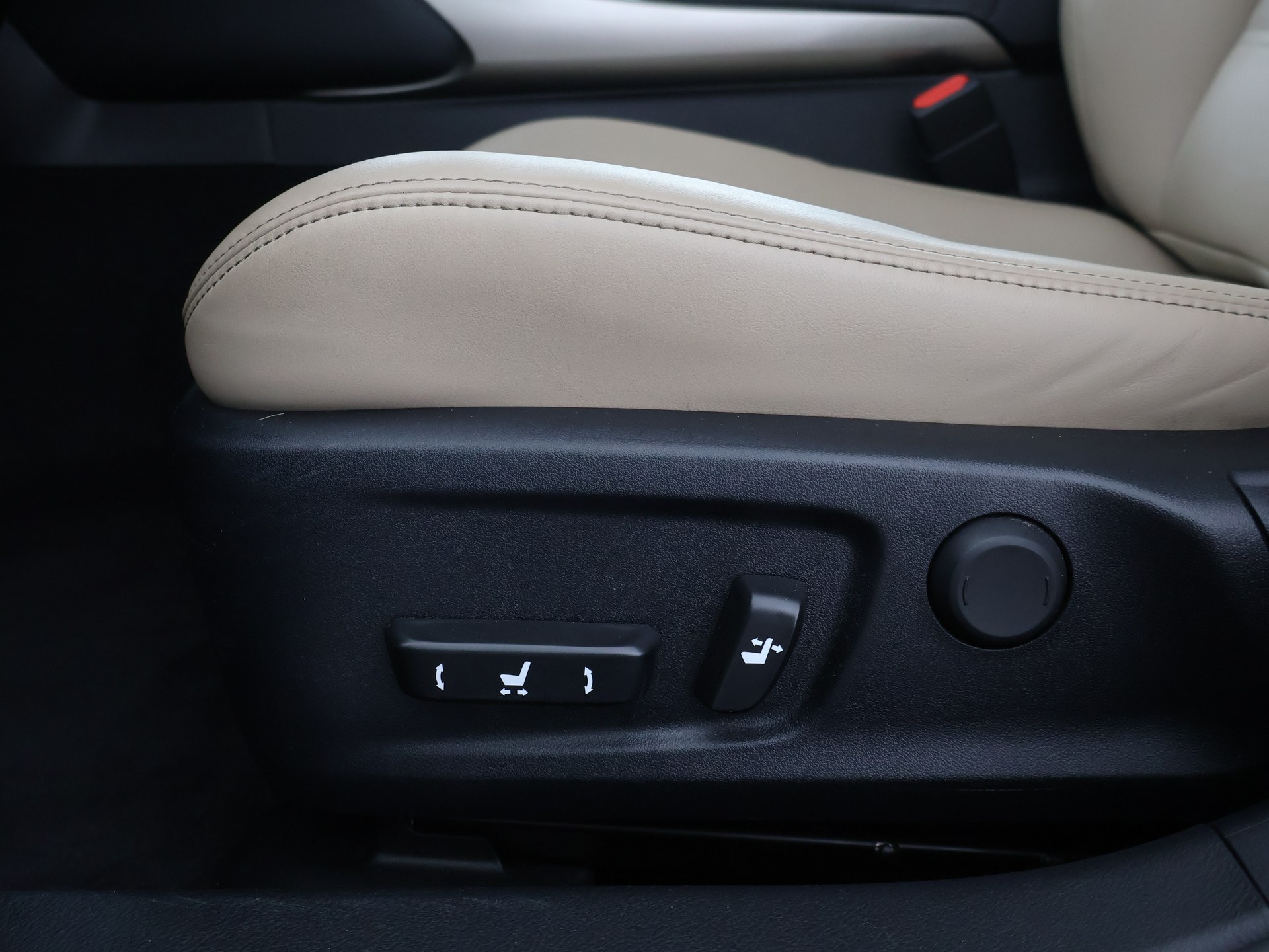 Foto van Lexus Lexus Is300h