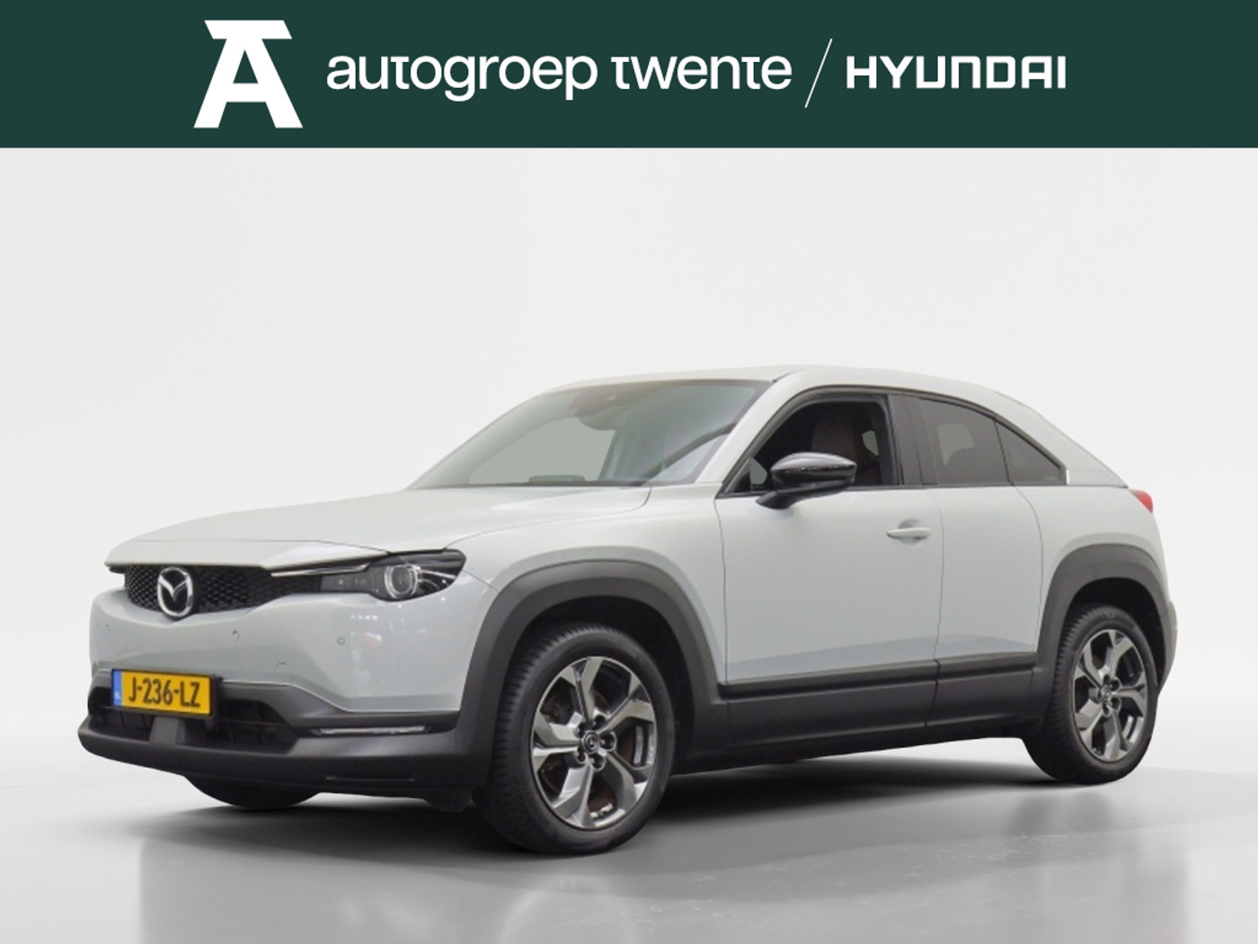 Mazda Mazda Mx-30 e-SkyActiv 145 1st Edition | Head-up display | Navigatie 2020 - voorkant