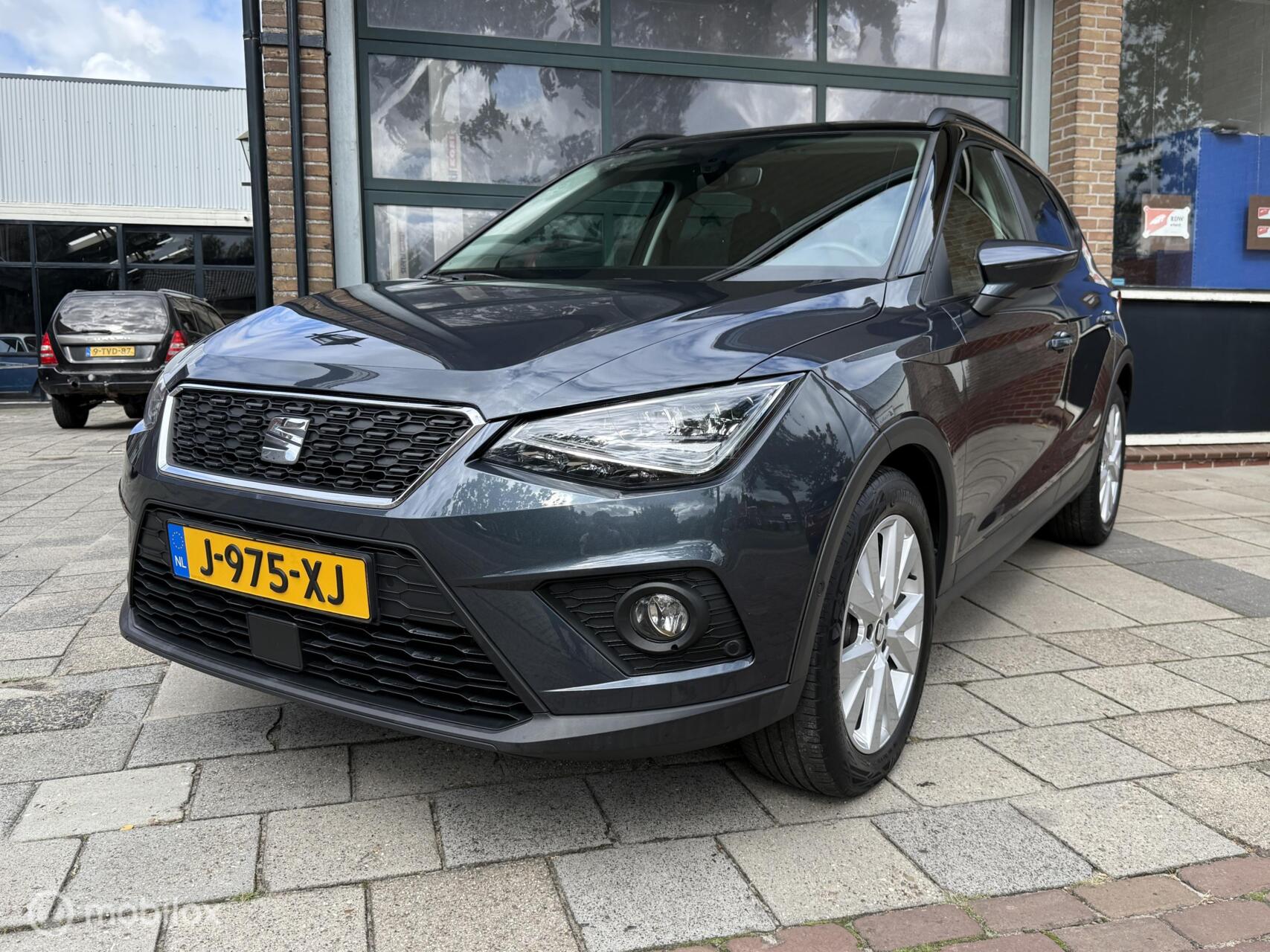 Seat Arona 1.0 TSI FR Business Intense | ACC | Keyless | Trekhaak 2020 - voorkant