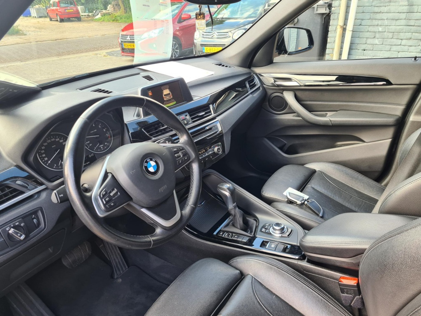 Foto van BMW X1 Sdrive18i