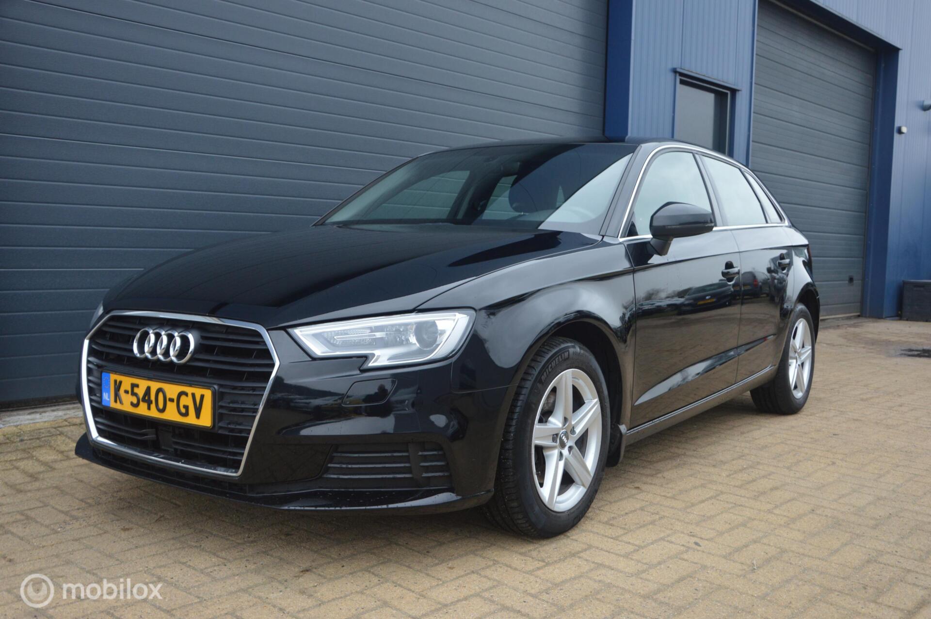 Audi A3 Sportback 1.5 TFSI CoD Pro Line 2017 - voorkant