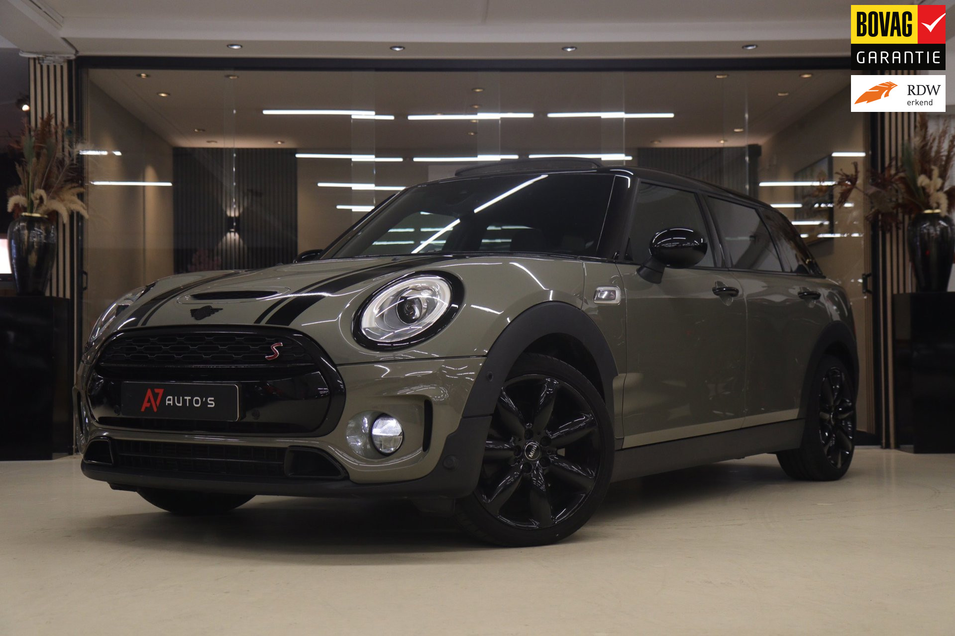 Mini Clubman Cooper S 2.0 Cooper S Chili Serious Business / PANO/H-K/CARPLAY/KEYLESS/VOL 2018 - voorkant