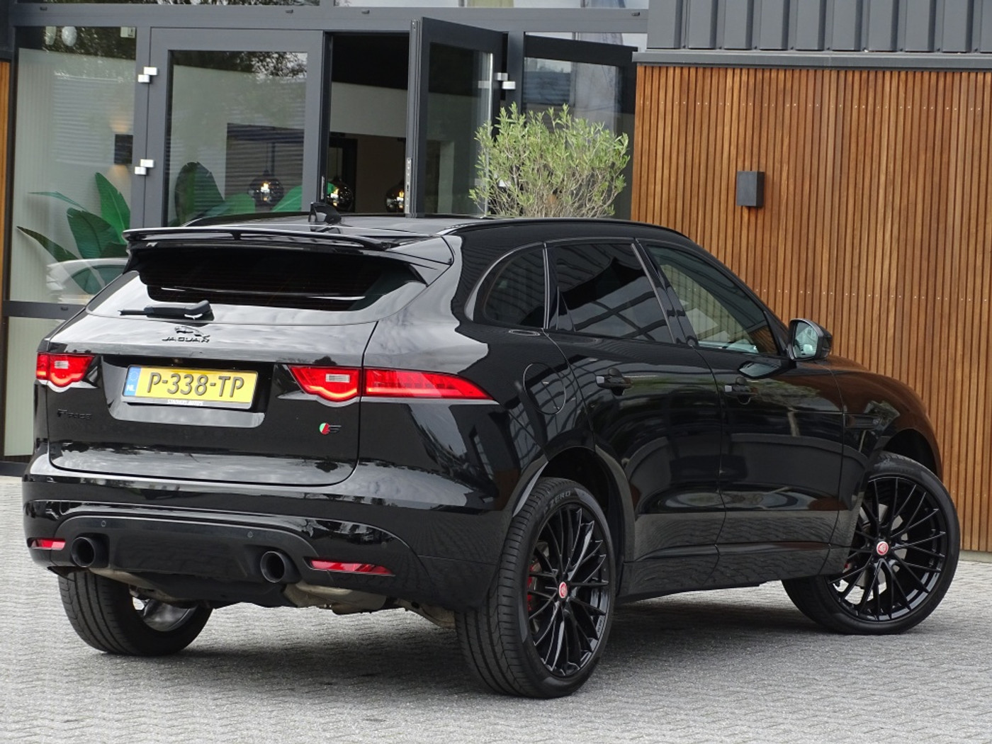 Foto van Jaguar Jaguar F-pace