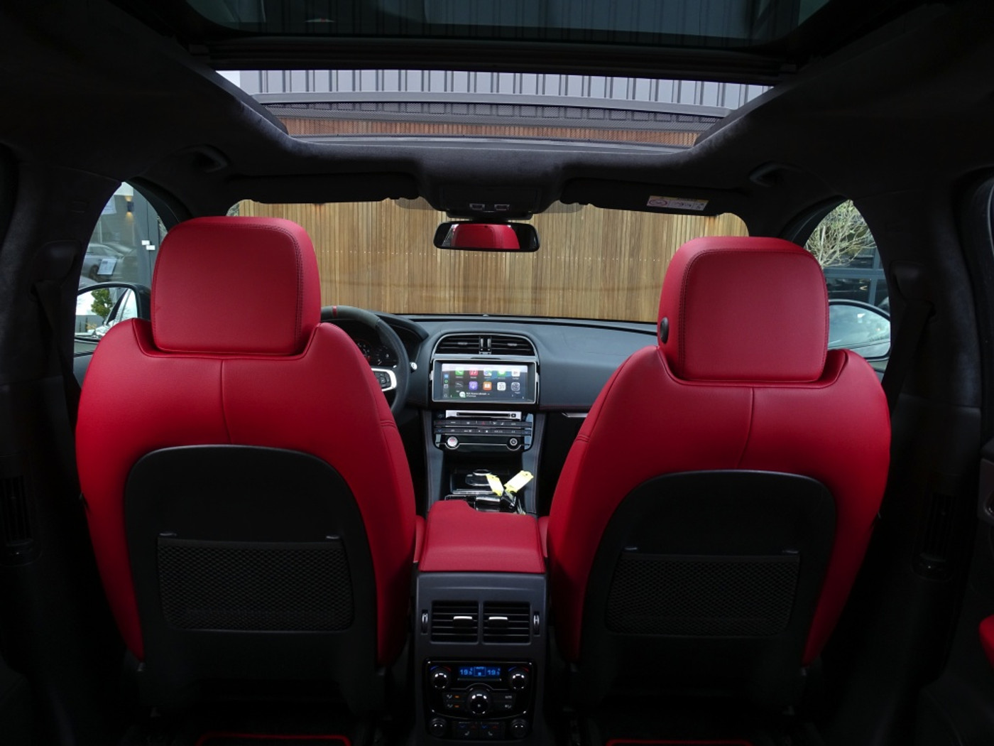 Foto van Jaguar Jaguar F-pace