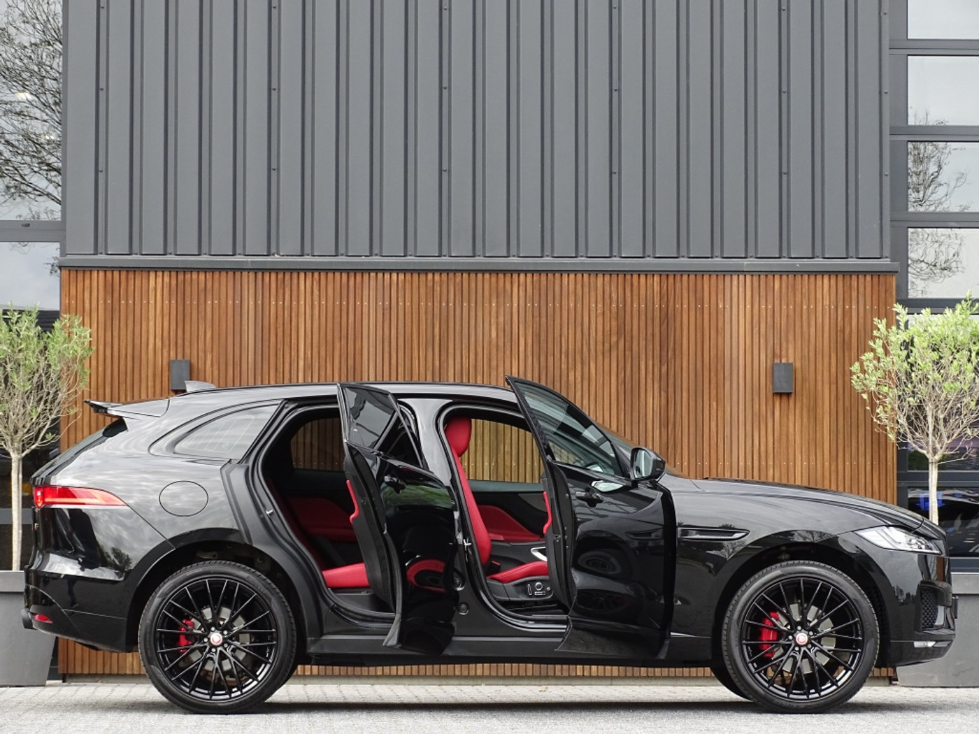 Foto van Jaguar Jaguar F-pace
