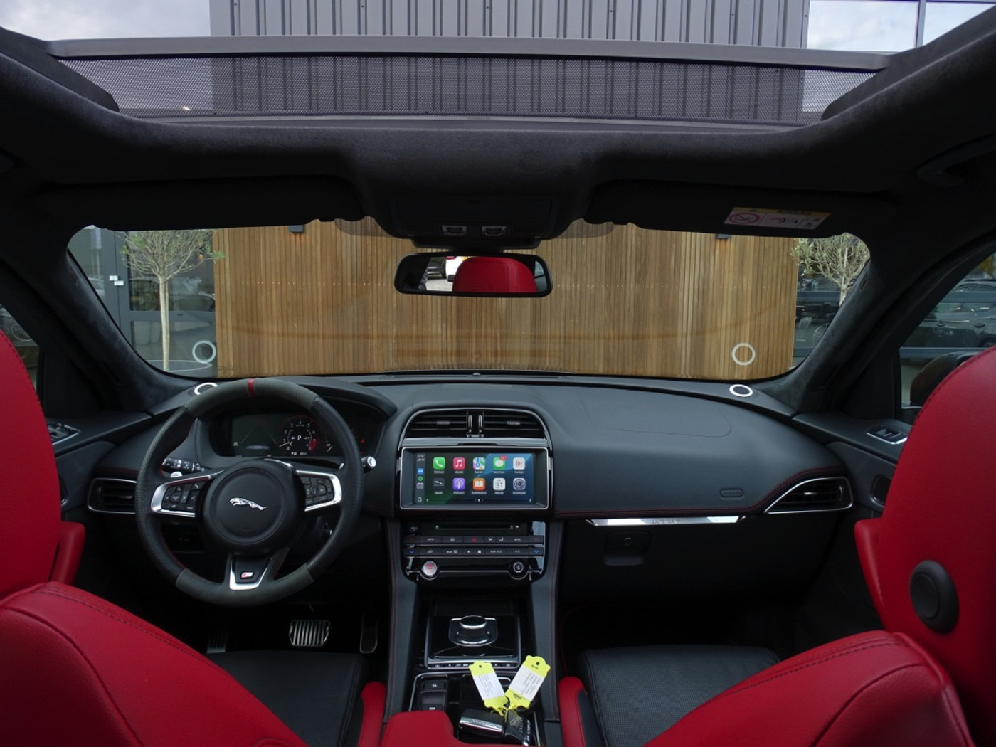 Foto van Jaguar Jaguar F-pace