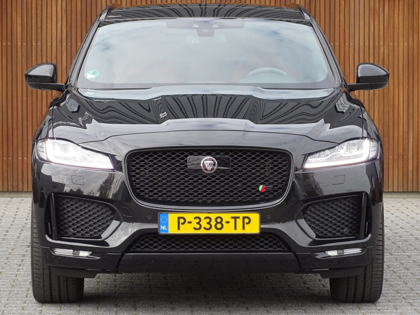 Foto van Jaguar Jaguar F-pace