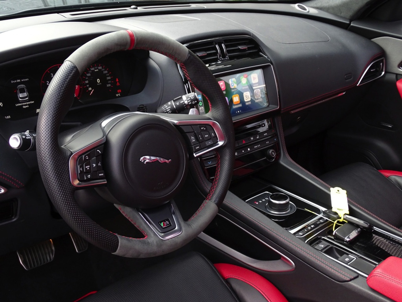 Foto van Jaguar Jaguar F-pace