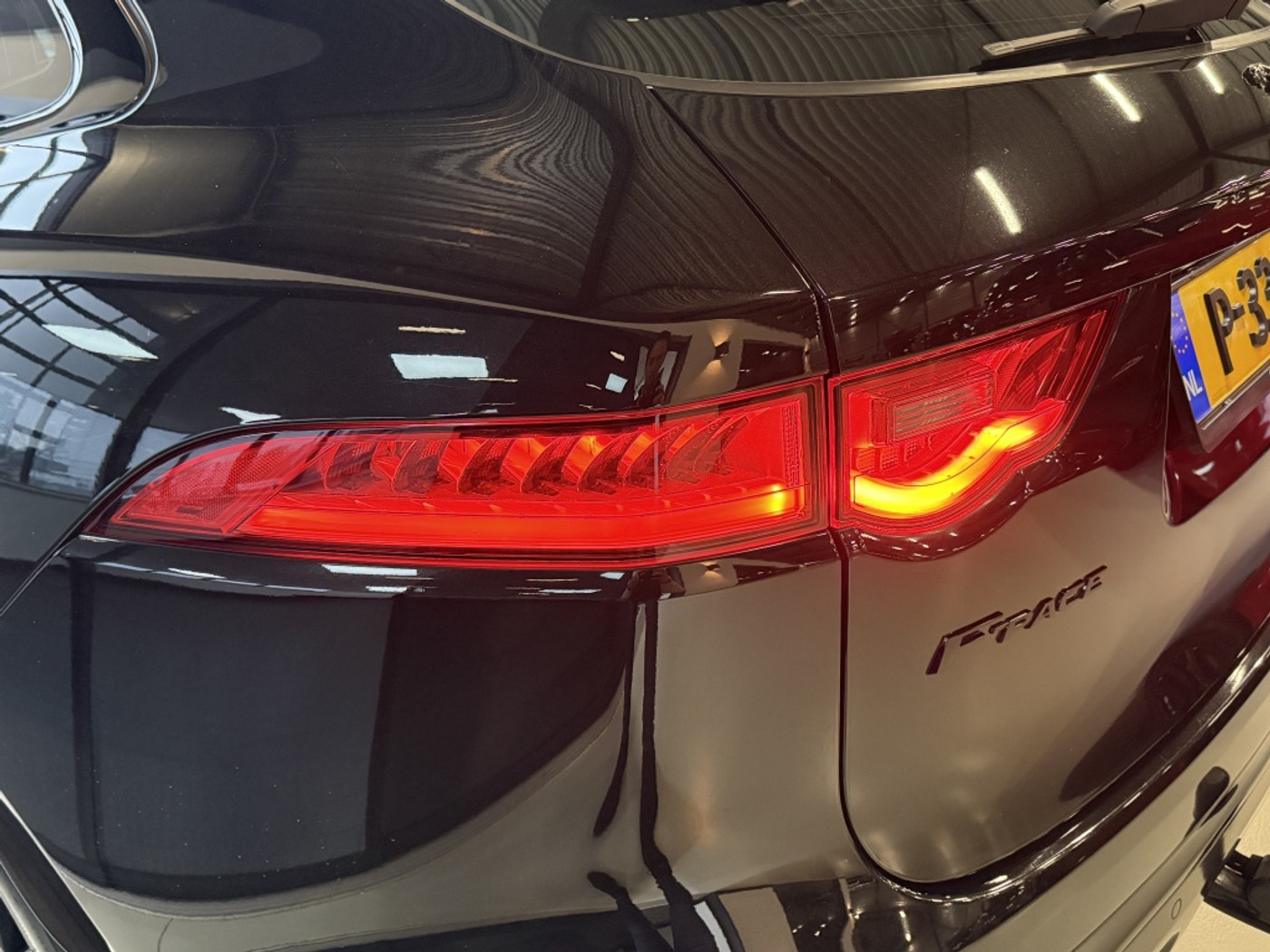 Foto van Jaguar Jaguar F-pace