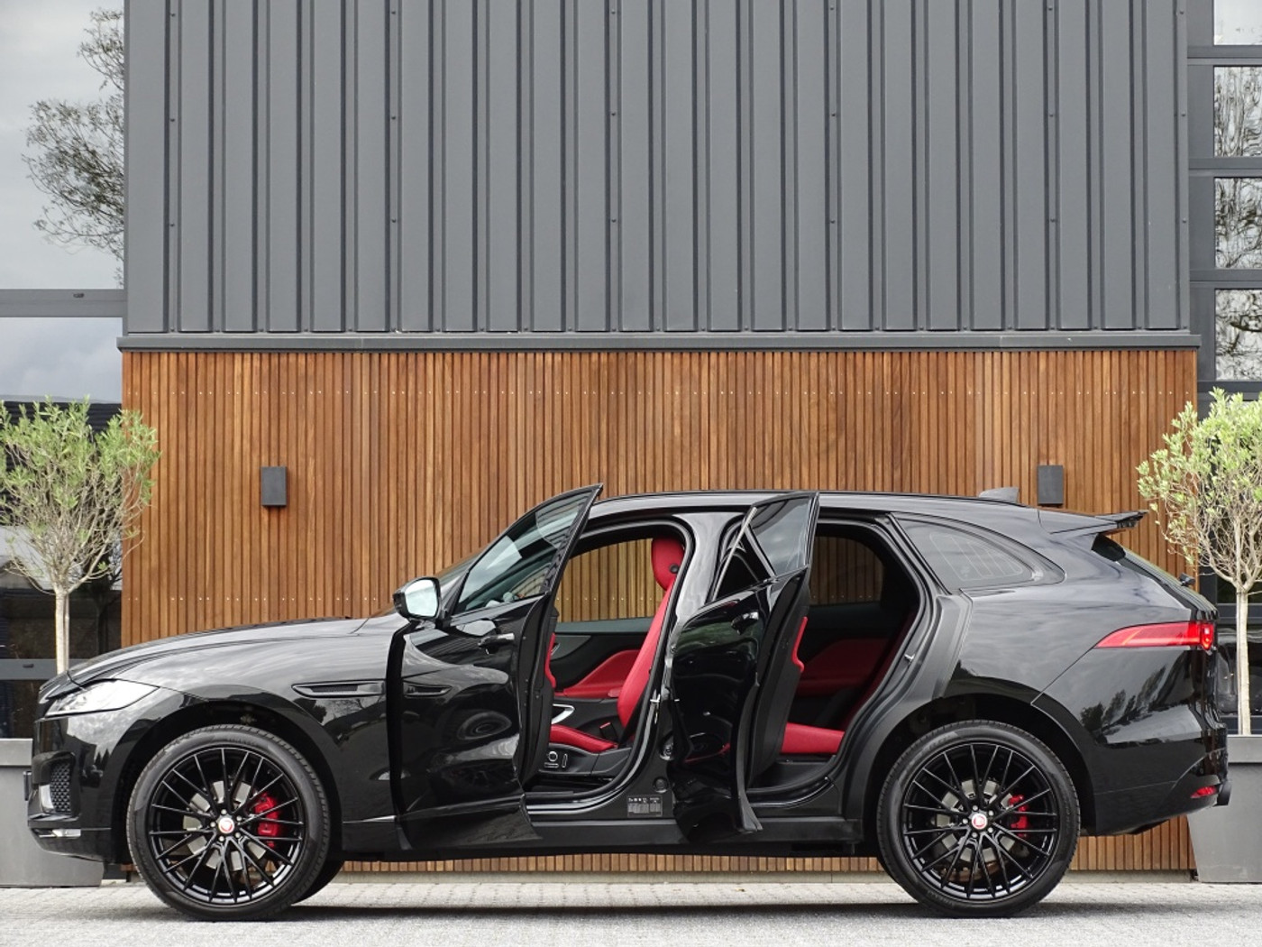 Foto van Jaguar Jaguar F-pace