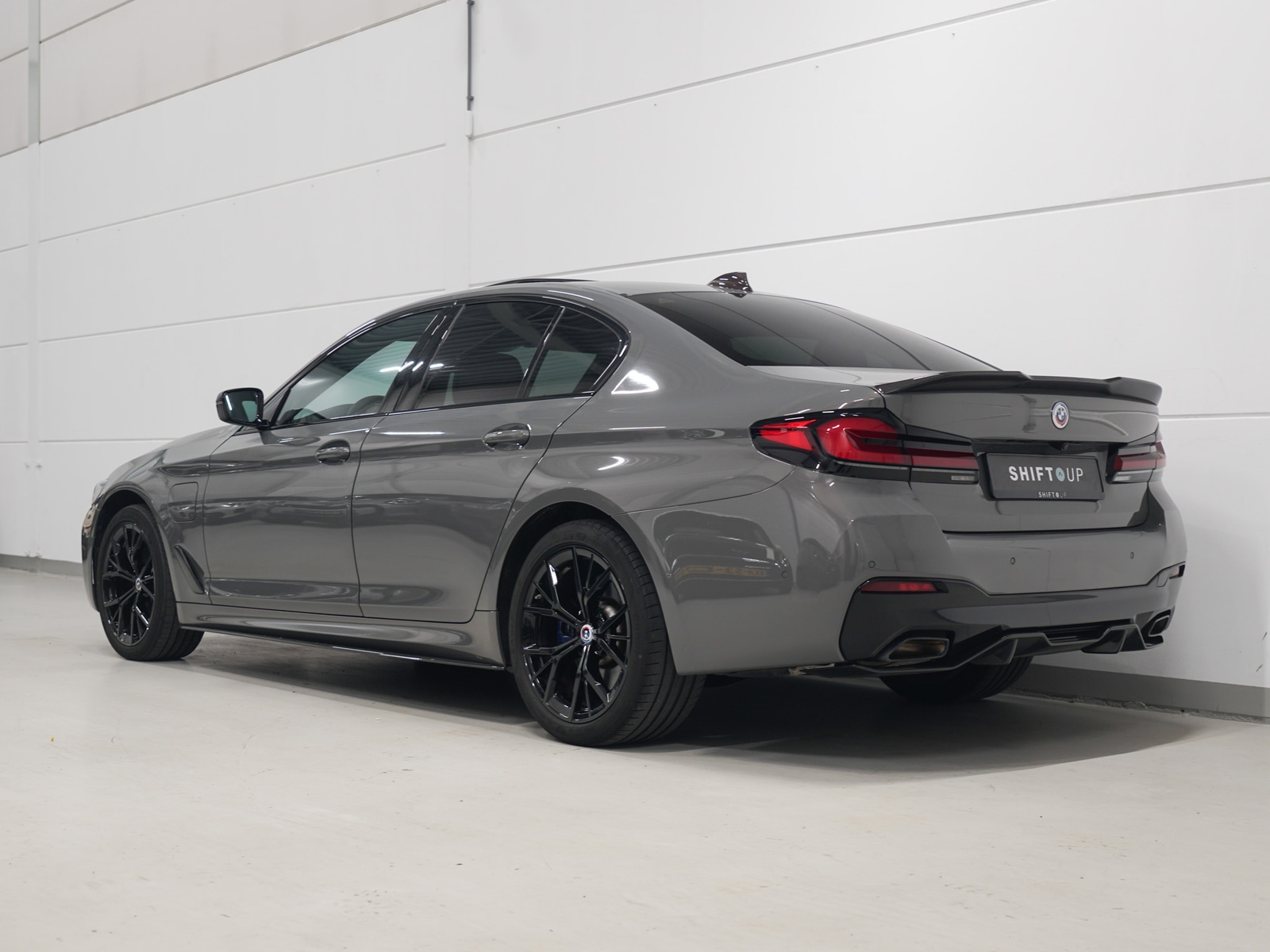 Foto van BMW 545e xDrive