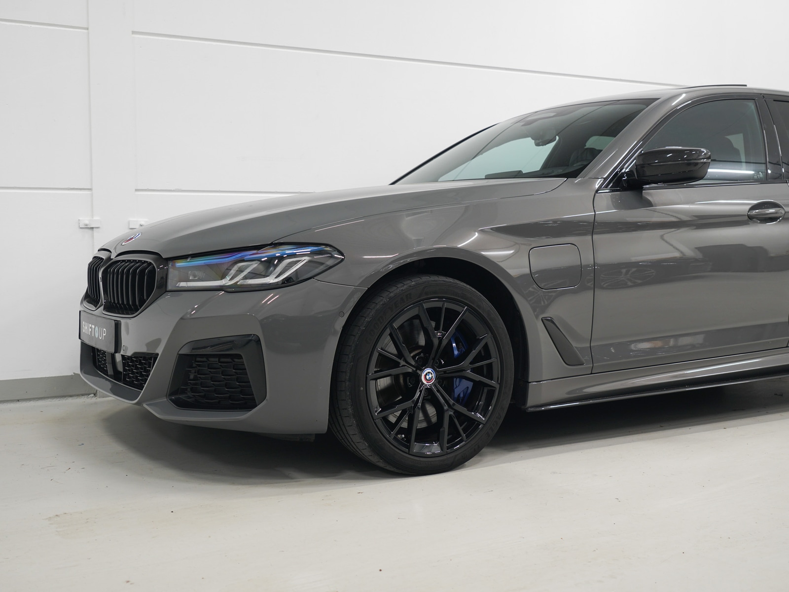 Foto van BMW 545e xDrive