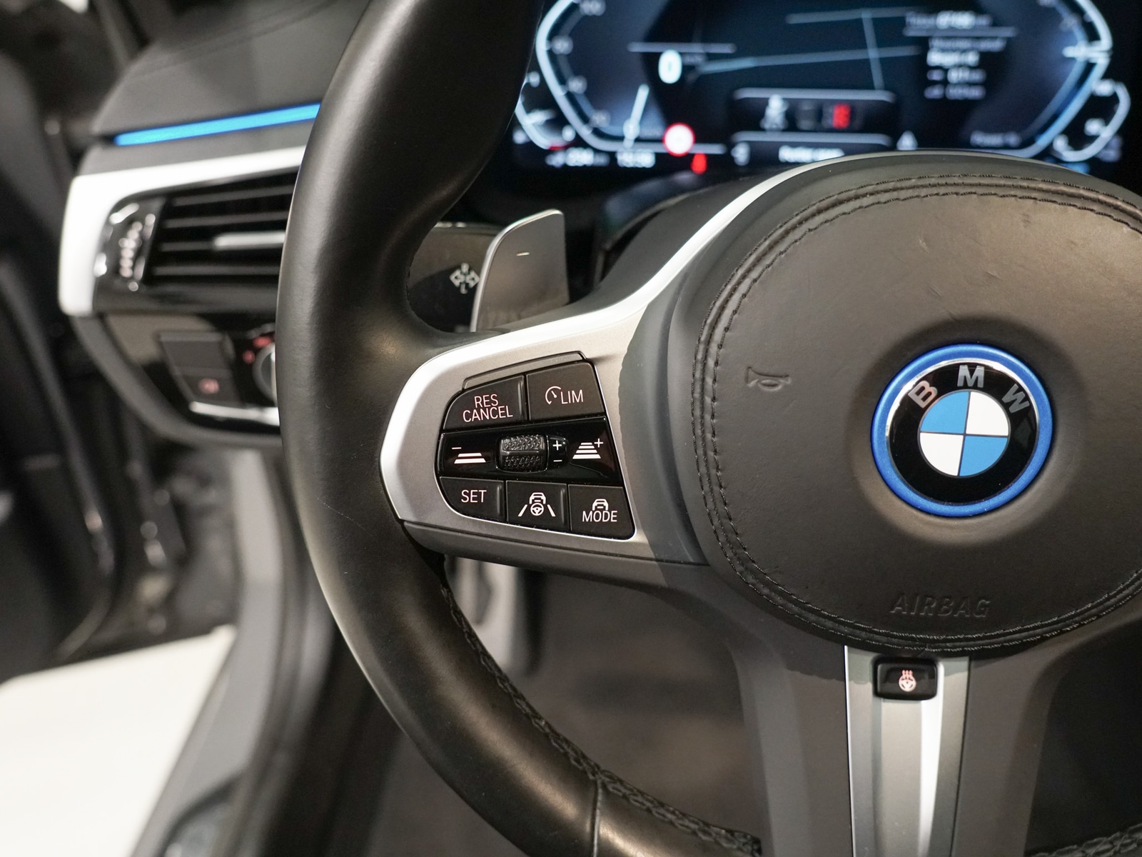 Foto van BMW 545e xDrive