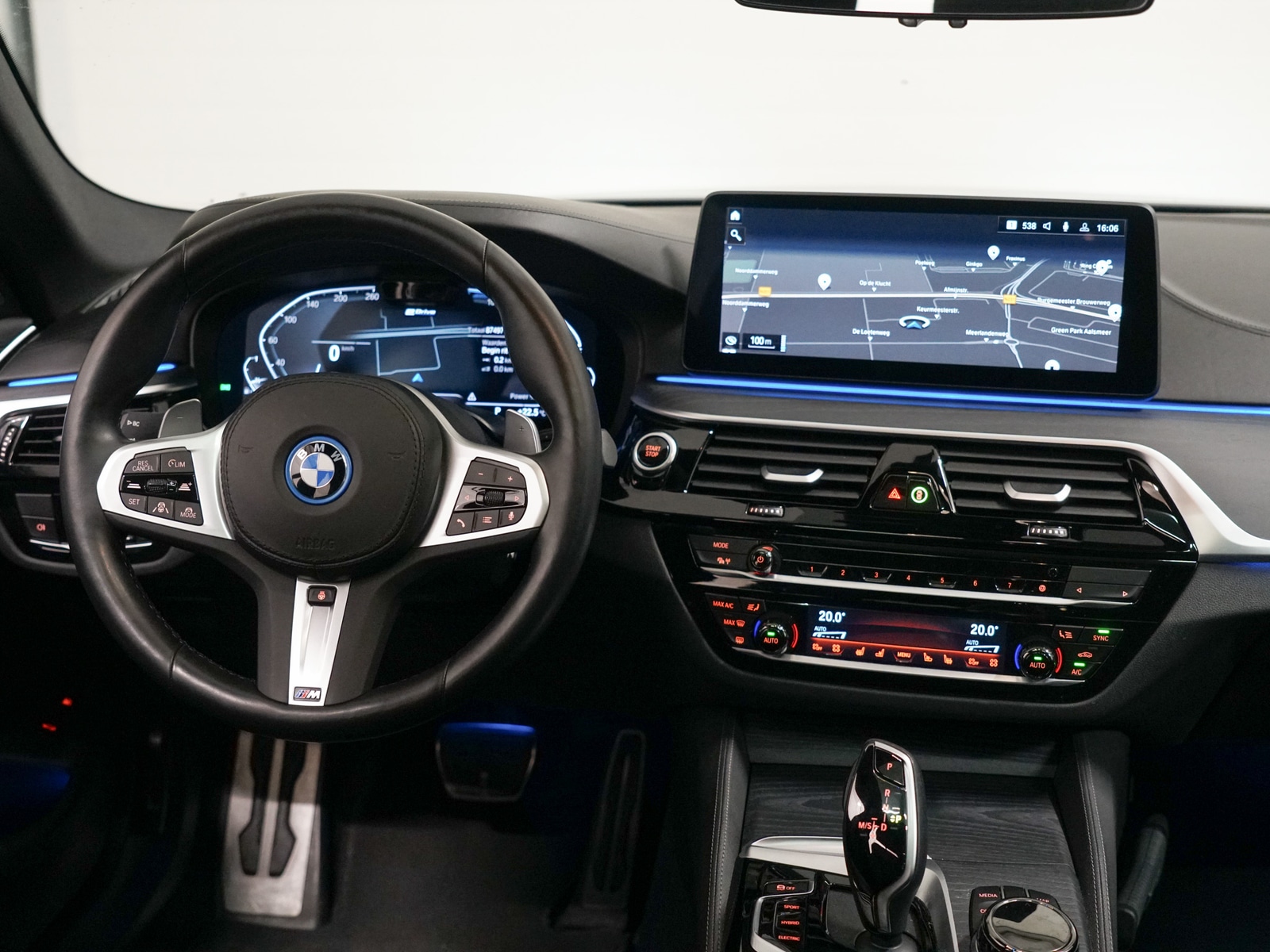 Foto van BMW 545e xDrive