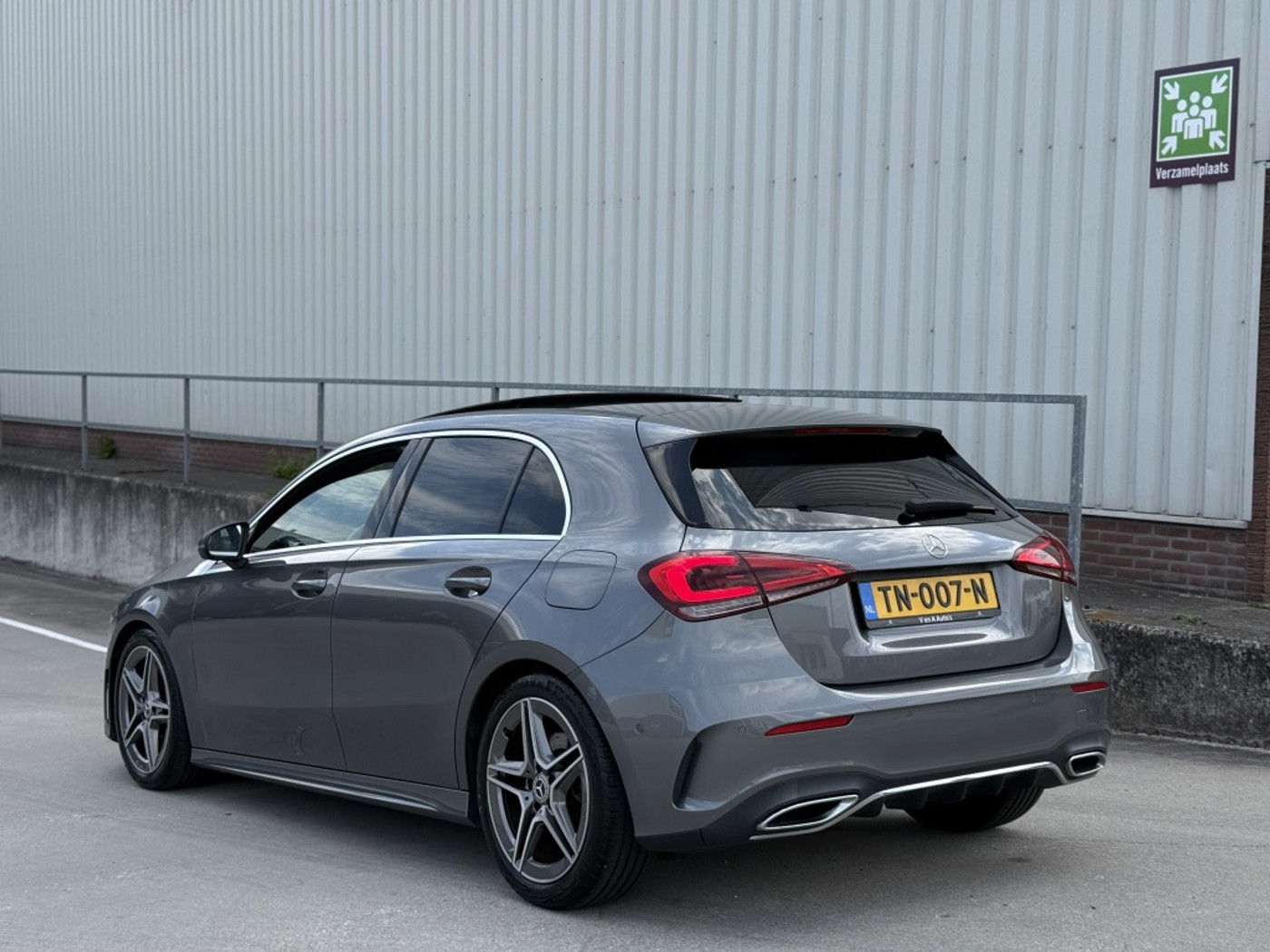 Foto van Mercedes-Benz A 200