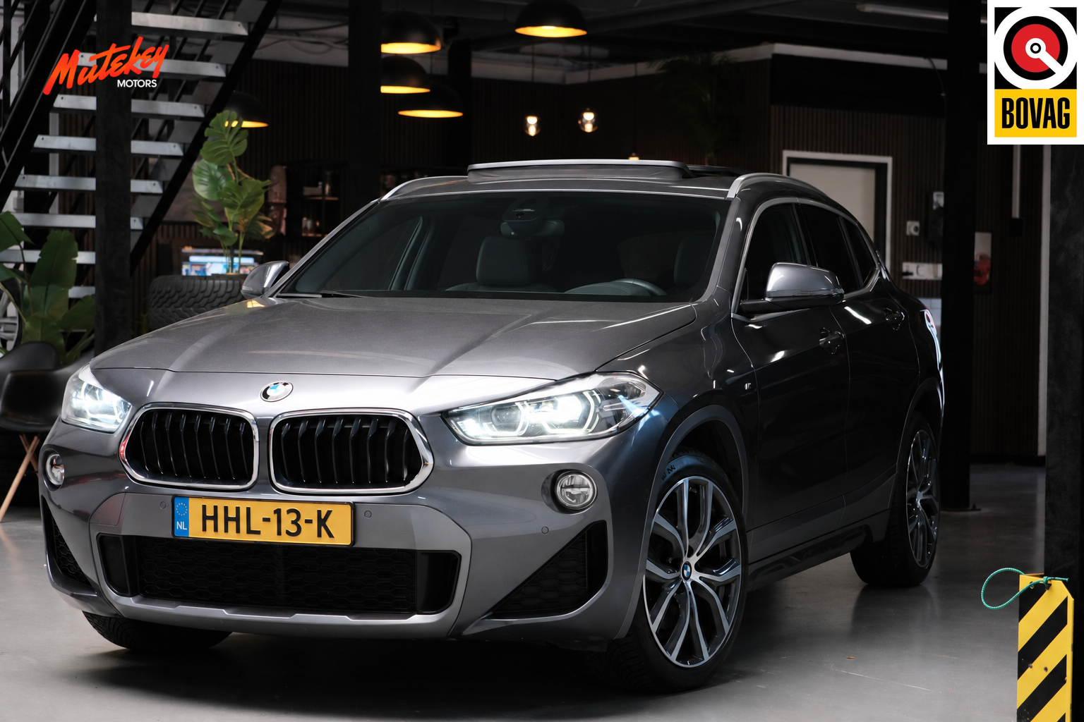 BMW X2 Sdrive20i sDrive20i M Sport | Pano | Trekhaak | alcantara | HUD 2018 - voorkant
