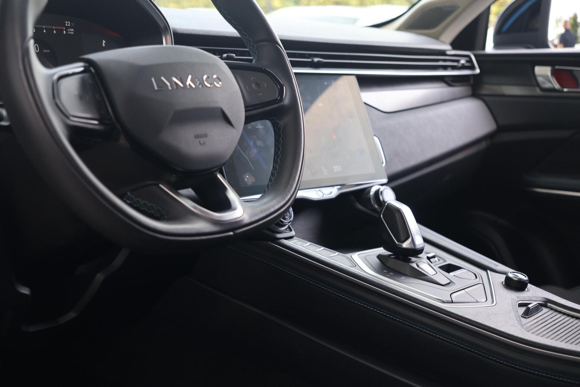Foto van Lynk&co LYNK & Co 01