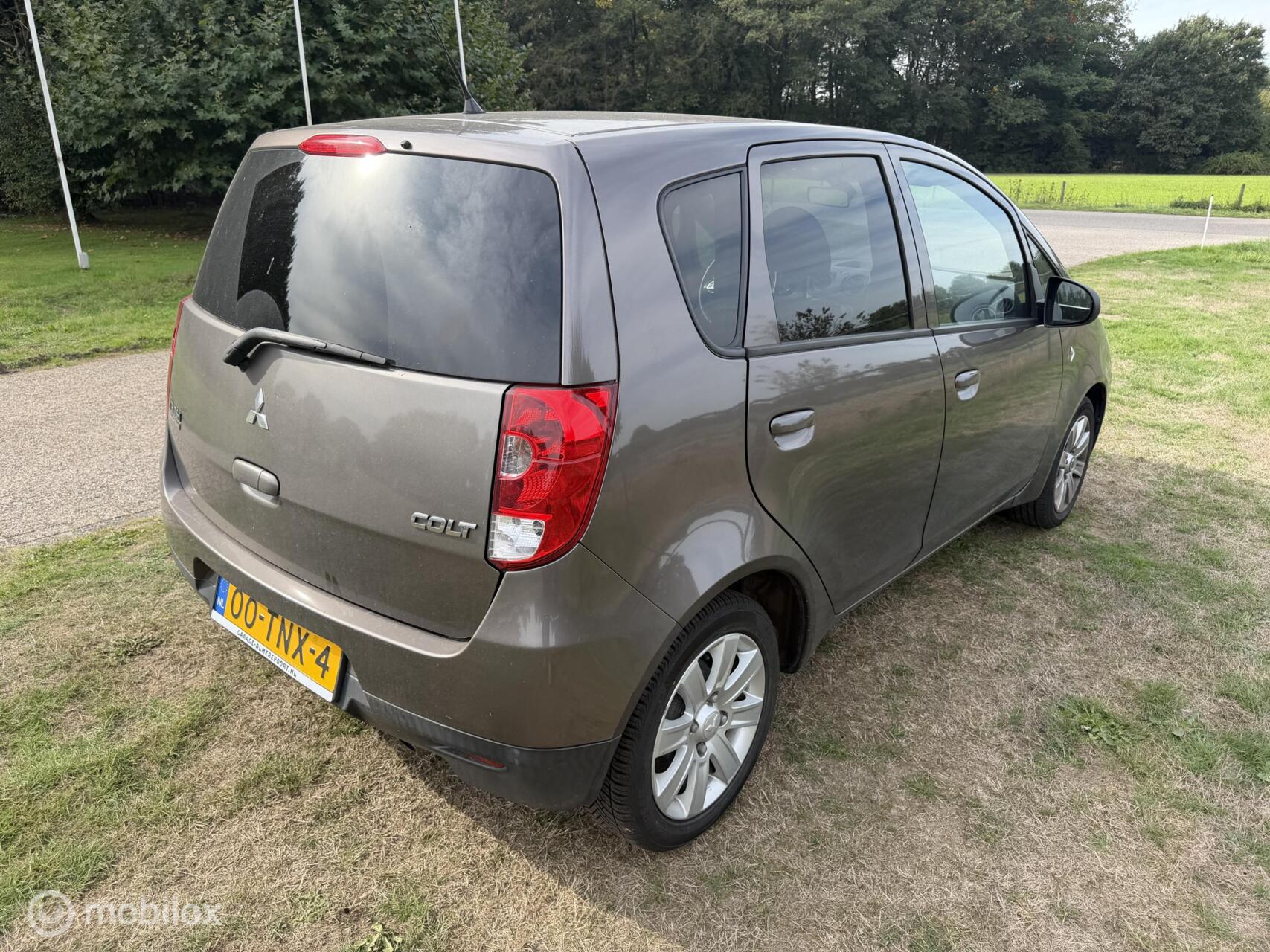 Foto van Mitsubishi Mitsubishi Colt