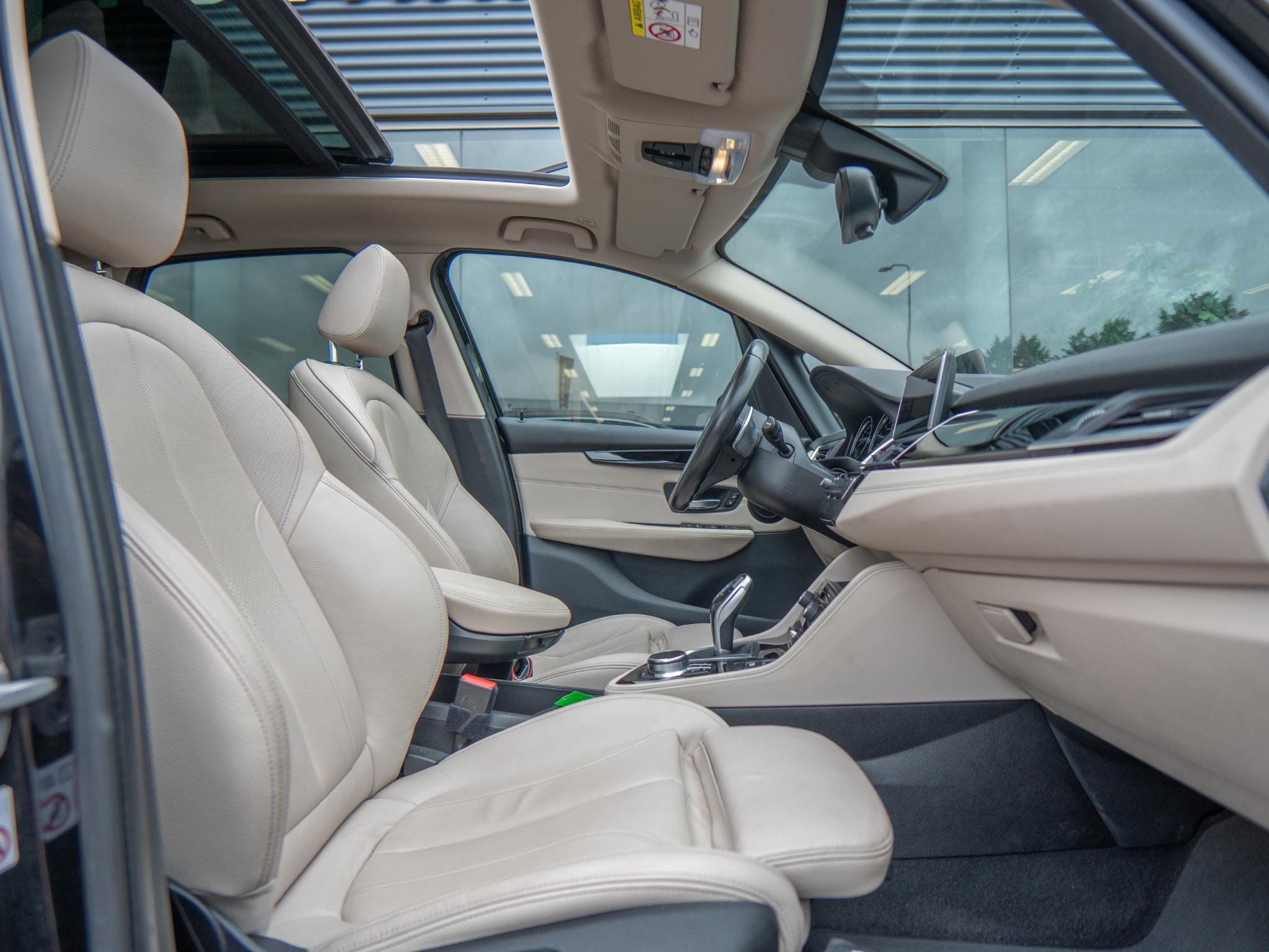 Foto van BMW 220i Active Tourer