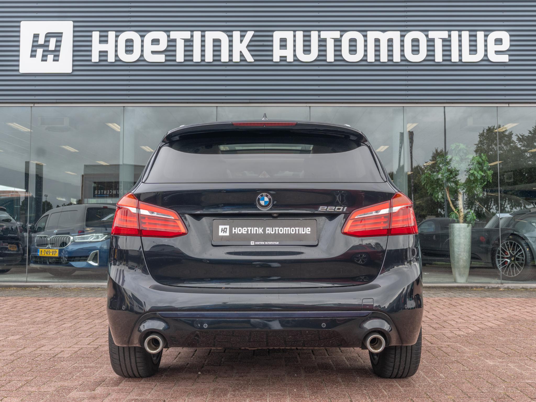 Foto van BMW 220i Active Tourer
