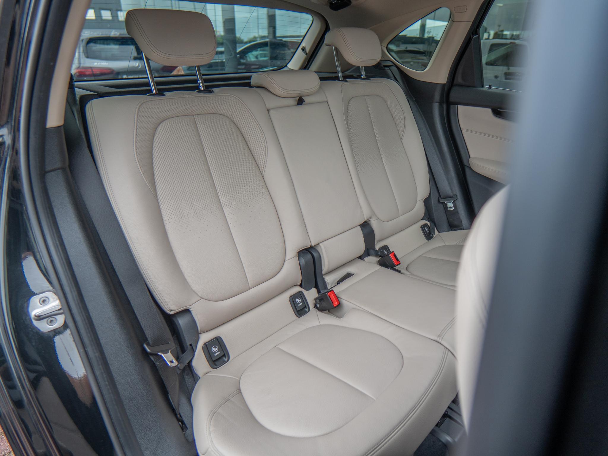 Foto van BMW 220i Active Tourer