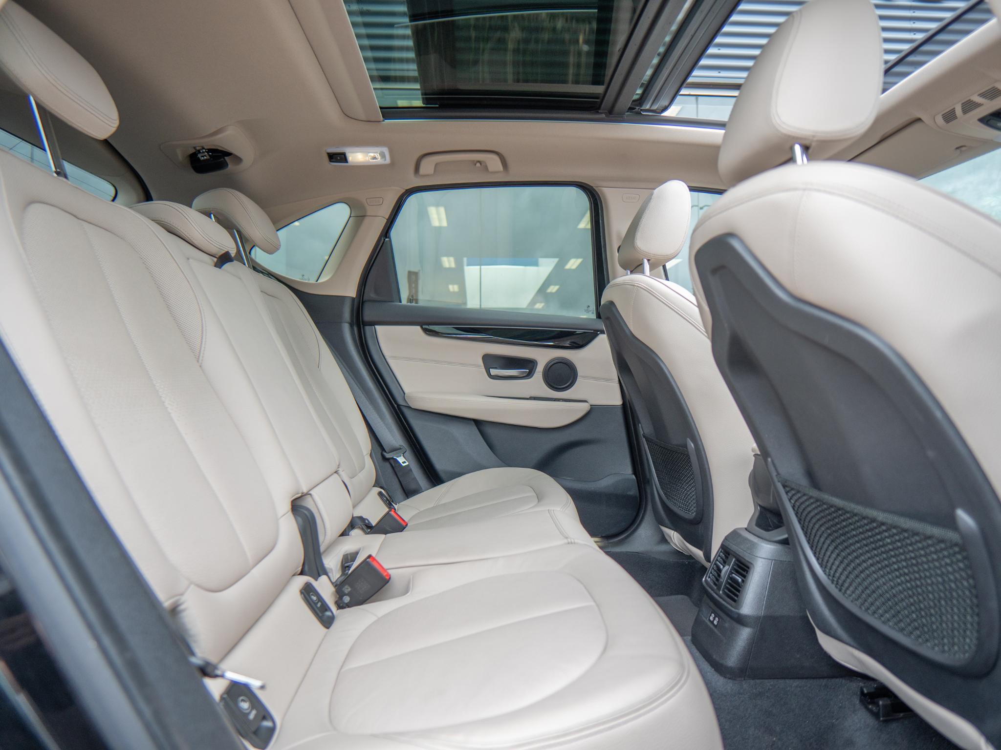 Foto van BMW 220i Active Tourer