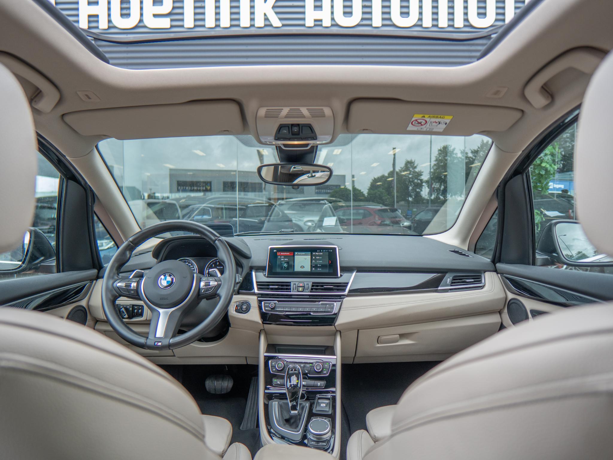 Foto van BMW 220i Active Tourer