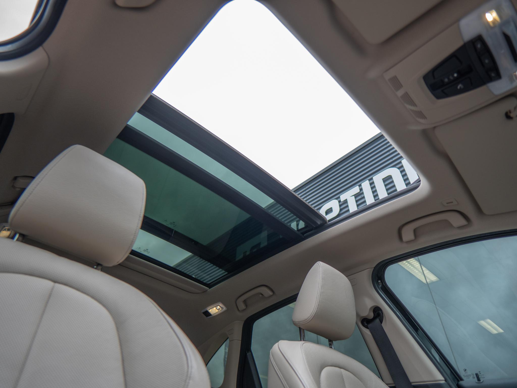 Foto van BMW 220i Active Tourer
