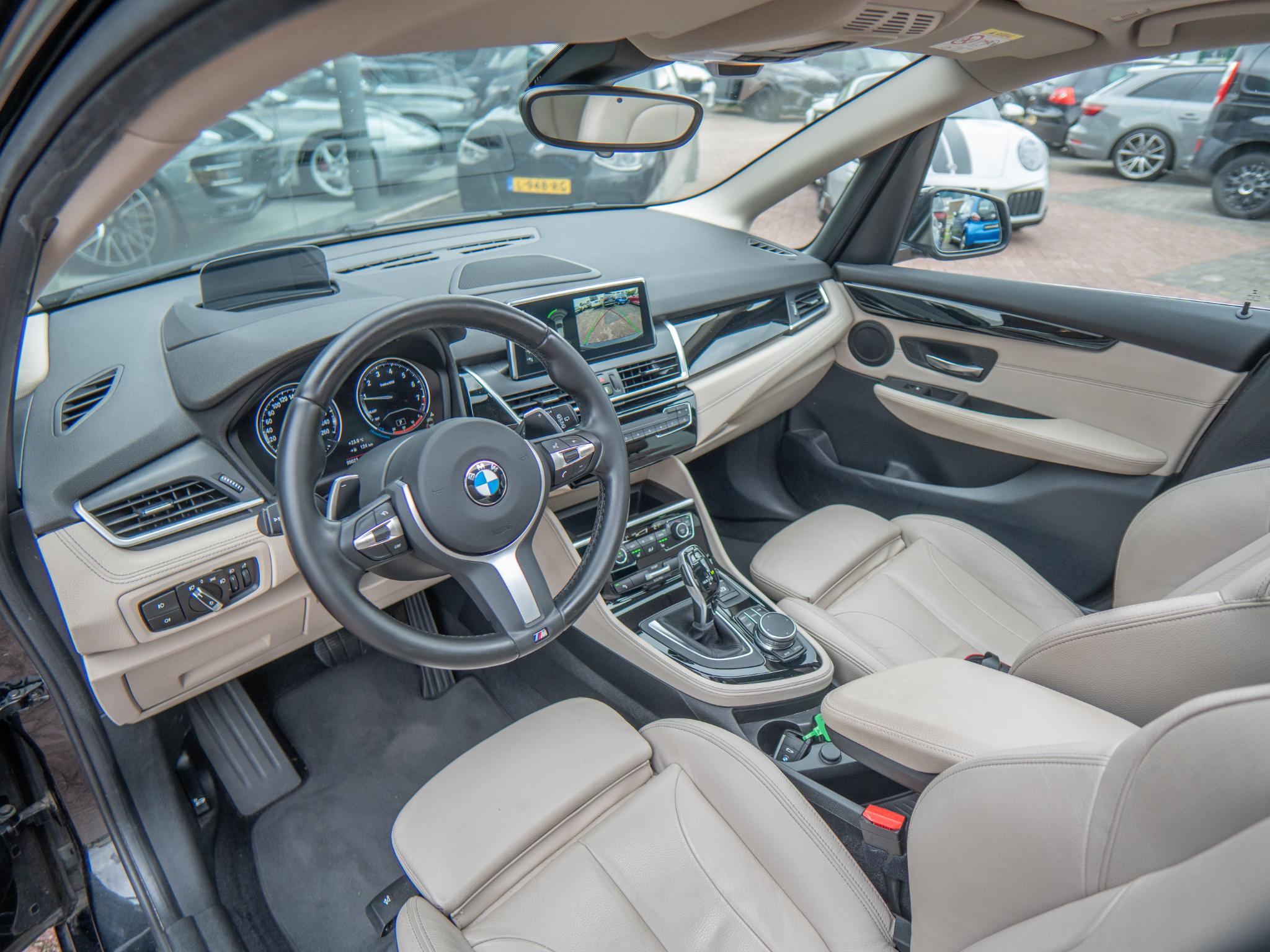 Foto van BMW 220i Active Tourer