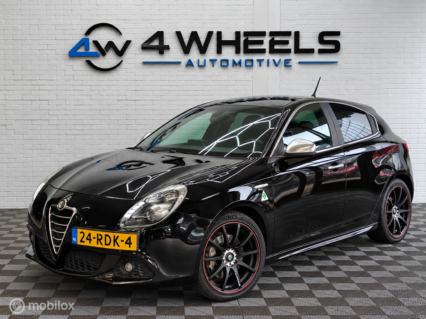 Alfa Romeo Alfa Giulietta 1.4 T Distinctive 2011 - voorkant