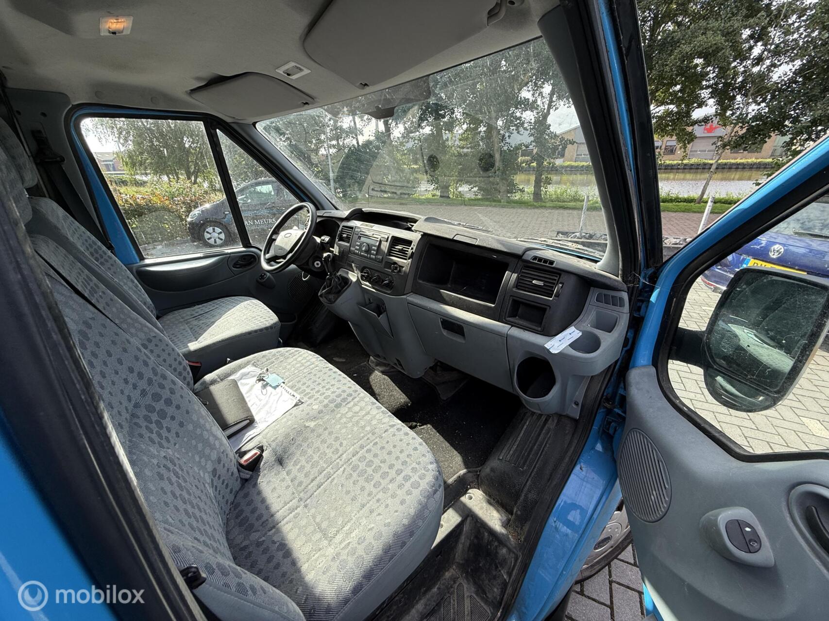 Foto van Ford Transit 260s Van 85dpf LR 4.23