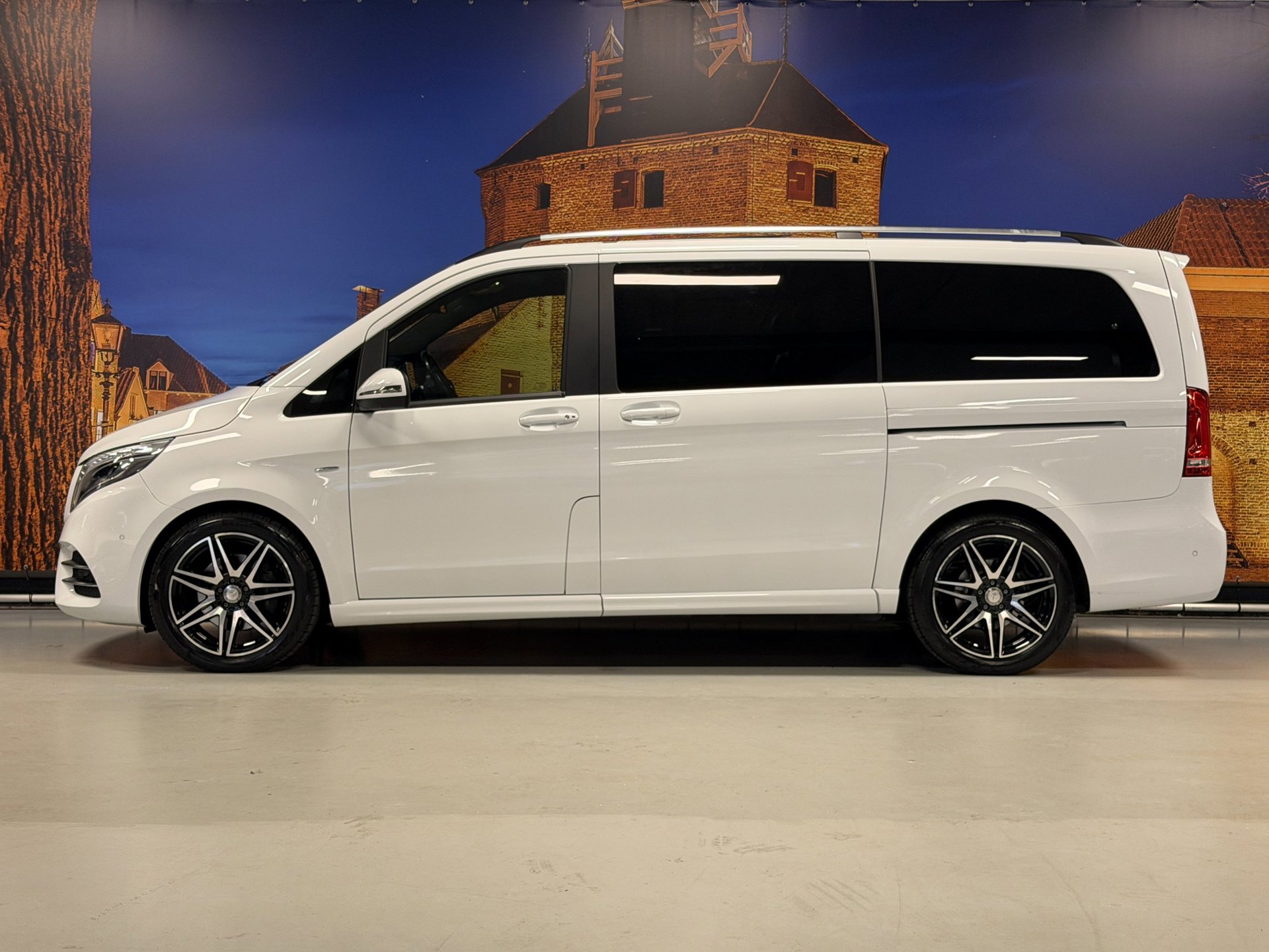 Foto van Mercedes-Benz V-klasse