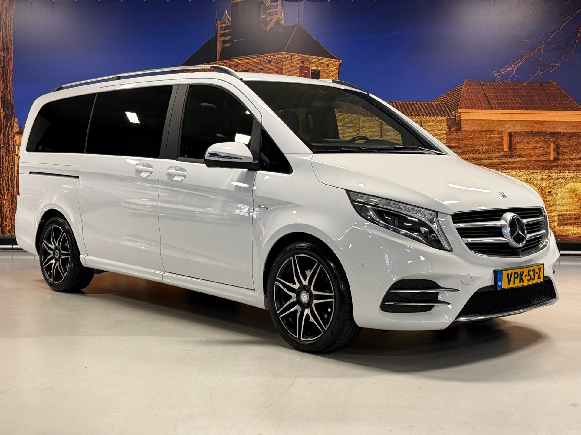 Foto van Mercedes-Benz V-klasse